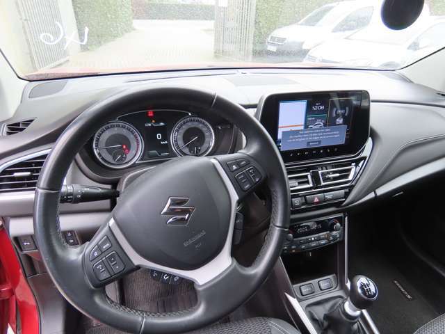 Suzuki SX4 S-Cross HYBRID