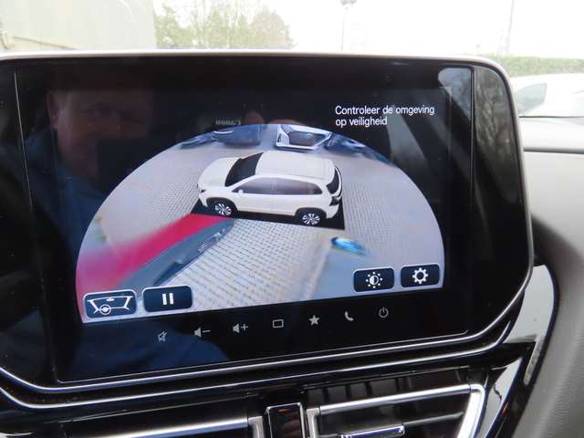 Suzuki SX4 S-Cross HYBRID