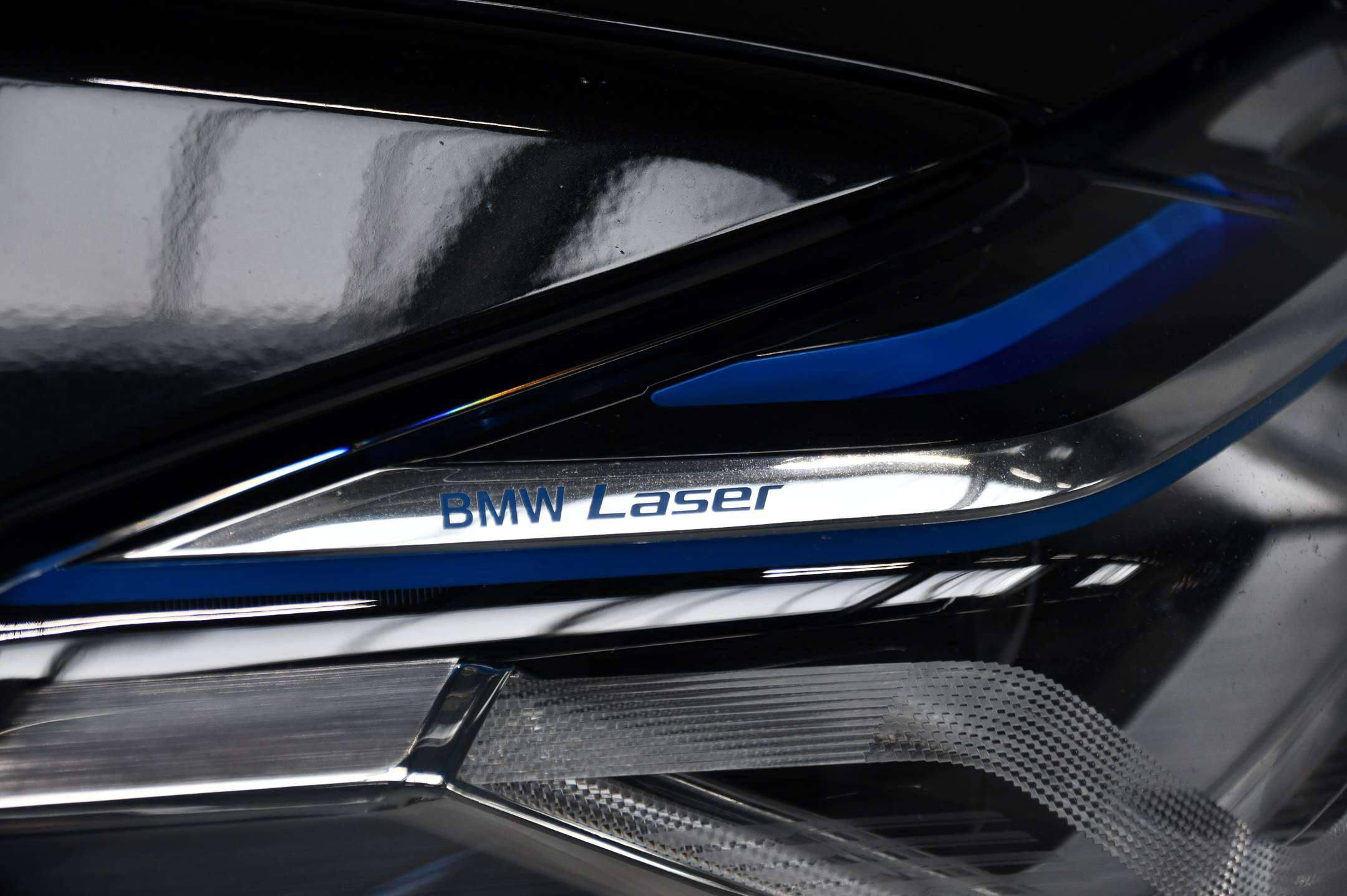 BMW 530 Touring X-Drive I PHEV I M-SPORT I Adaptief onderstel I Integral Active Steering I Laserlichten I Panodak