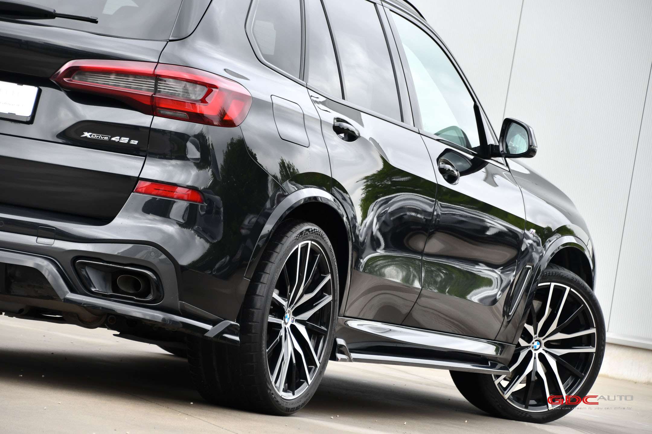 BMW X5 45e l  Maxton Design Pack l