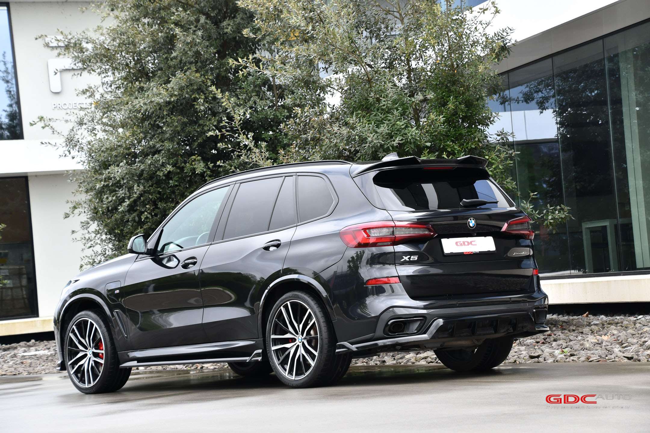 BMW X5 45e l  Maxton Design Pack l