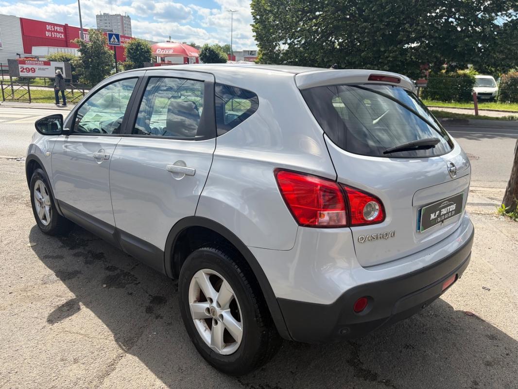 Nissan Qashqai 1.5 dCi 110Ch Visia BLUETOOTH RADARS RÉGULATEUR EMBRAYAGE NEUF PAYEMENT EN 3FOIS