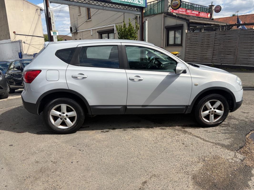 Nissan Qashqai 1.5 dCi 110Ch Visia BLUETOOTH RADARS RÉGULATEUR EMBRAYAGE NEUF PAYEMENT EN 3FOIS