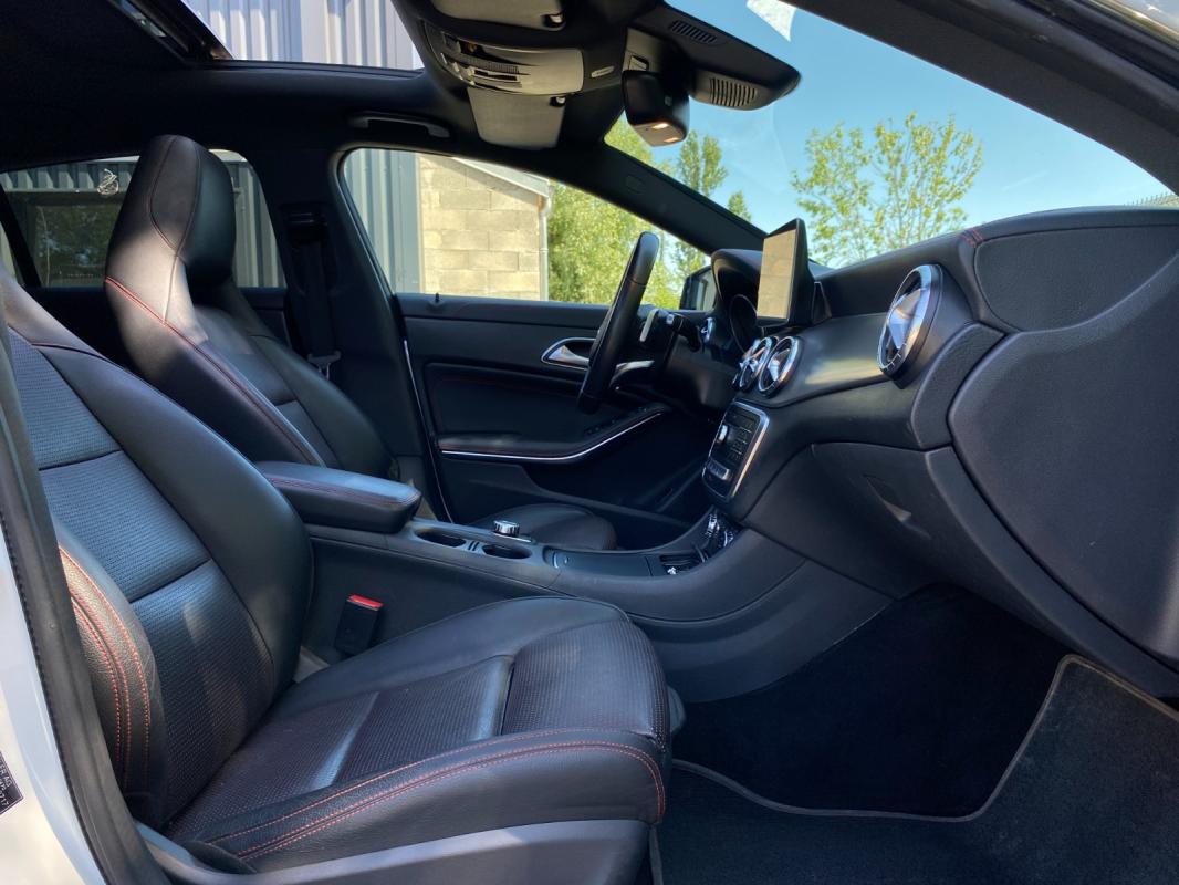 Mercedes-Benz Cla CLASSE 200 d 7G-DCT Fascination - PACK AMG 2019 143 000 km Garantie