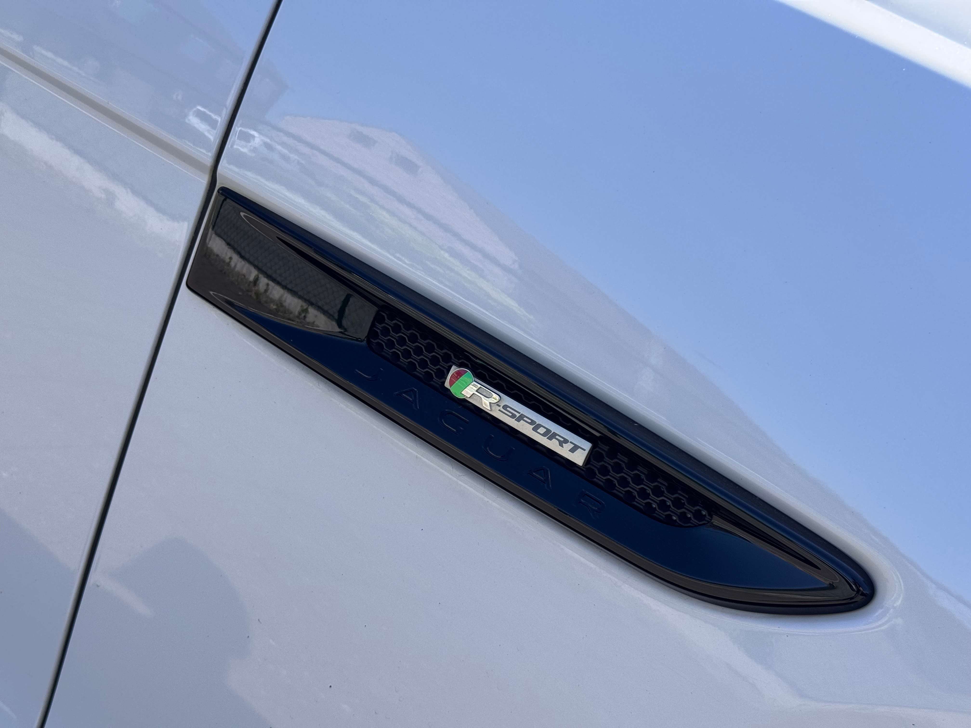 Jaguar XF XF 2.0 D R-Sport (EU6.2)