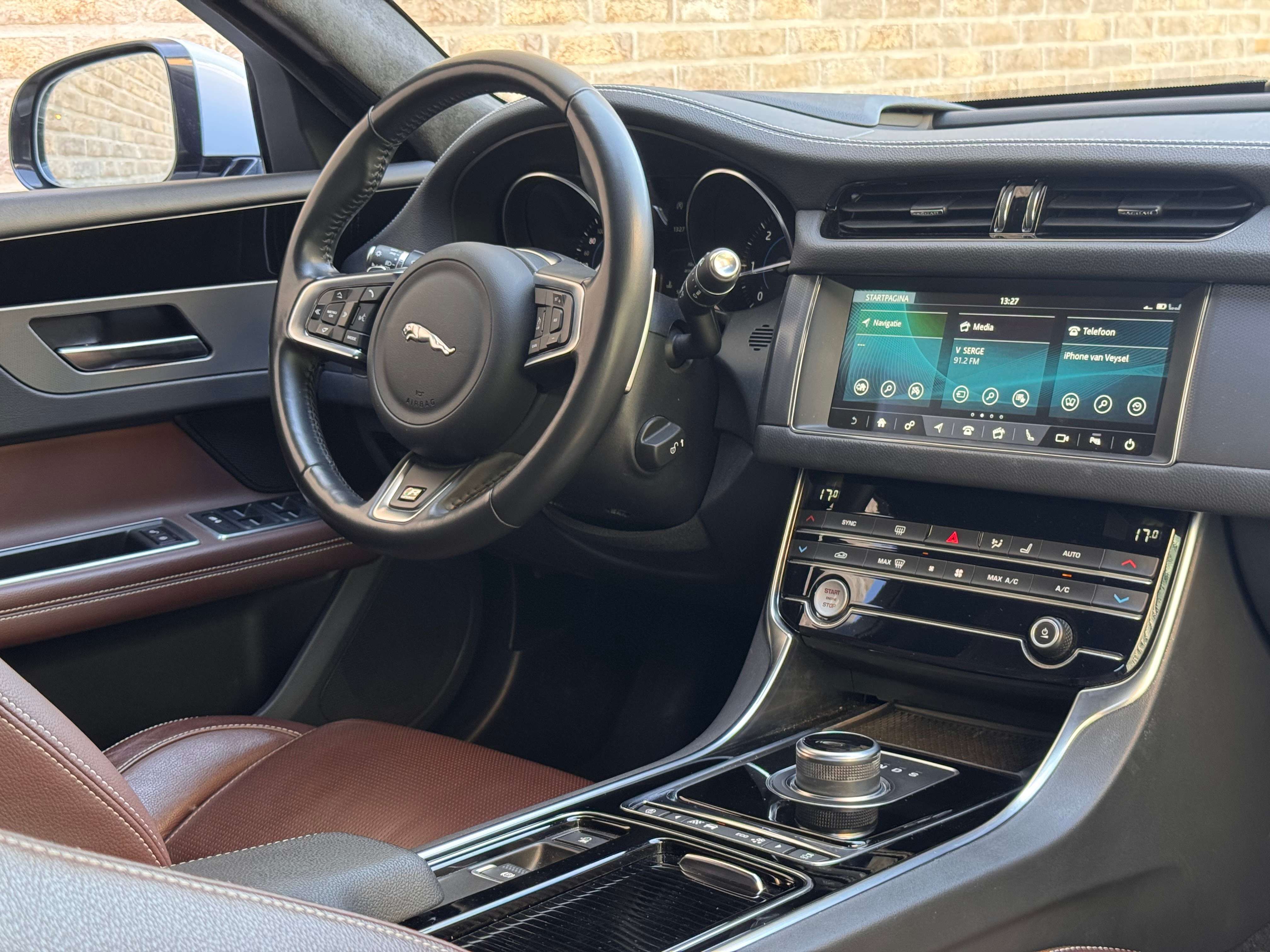 Jaguar XF XF 2.0 D R-Sport (EU6.2)