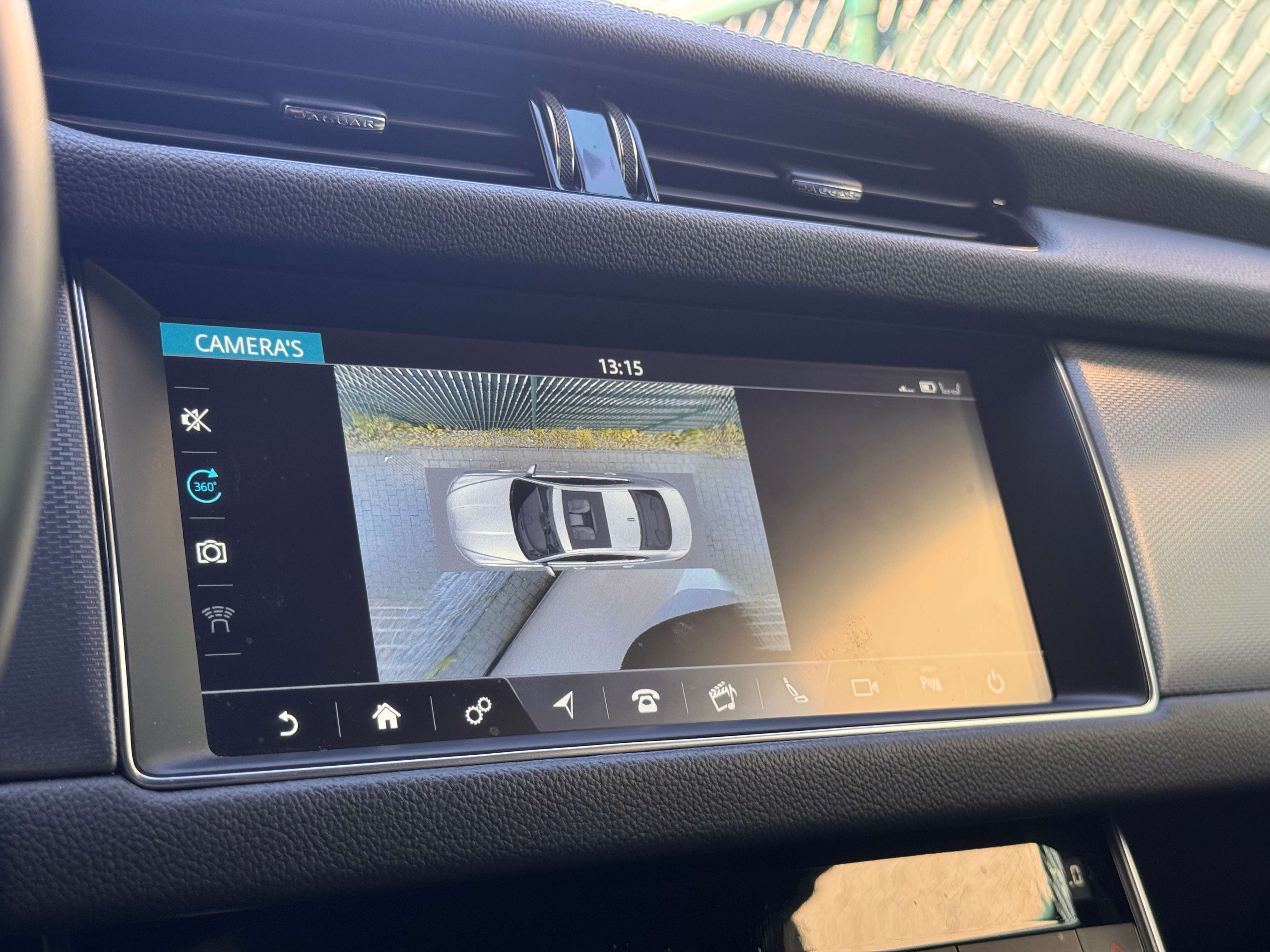 Jaguar XF XF 2.0 D R-Sport (EU6.2)