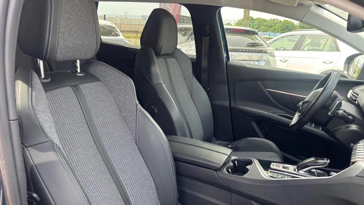 Peugeot 5008 GENERATION-II 1.5 BLUEHDI 130cv EAT ALLURE 14466 Hors Taxes 1ère main 7 PLACES