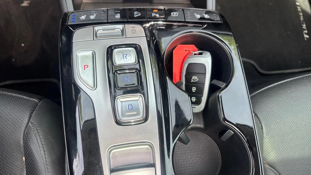 Hyundai Tucson 1.6 CRDI 135 MHEV EXECUTIVE 2WD DCT 17991 Hors Taxes 1 ère main