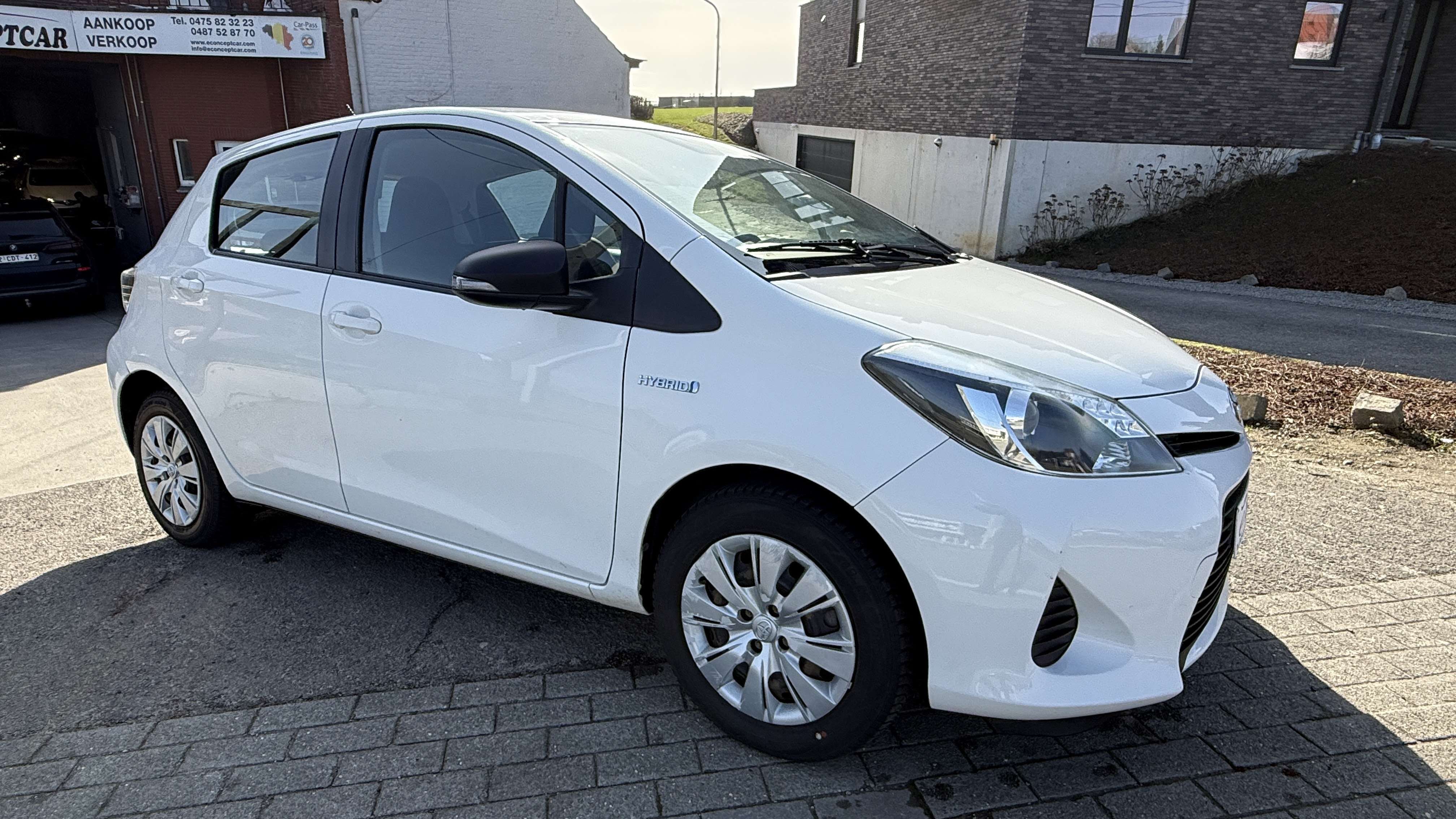 Toyota Yaris Yaris 1.5 HYBRIDE Essence