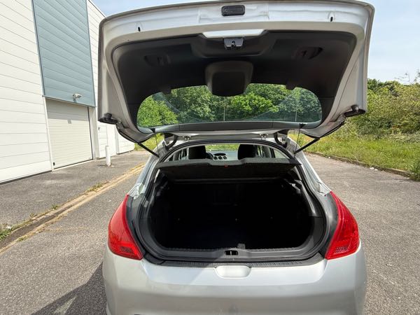 Peugeot 308 (2) 1.6 E-HDI 112 ACTIVE