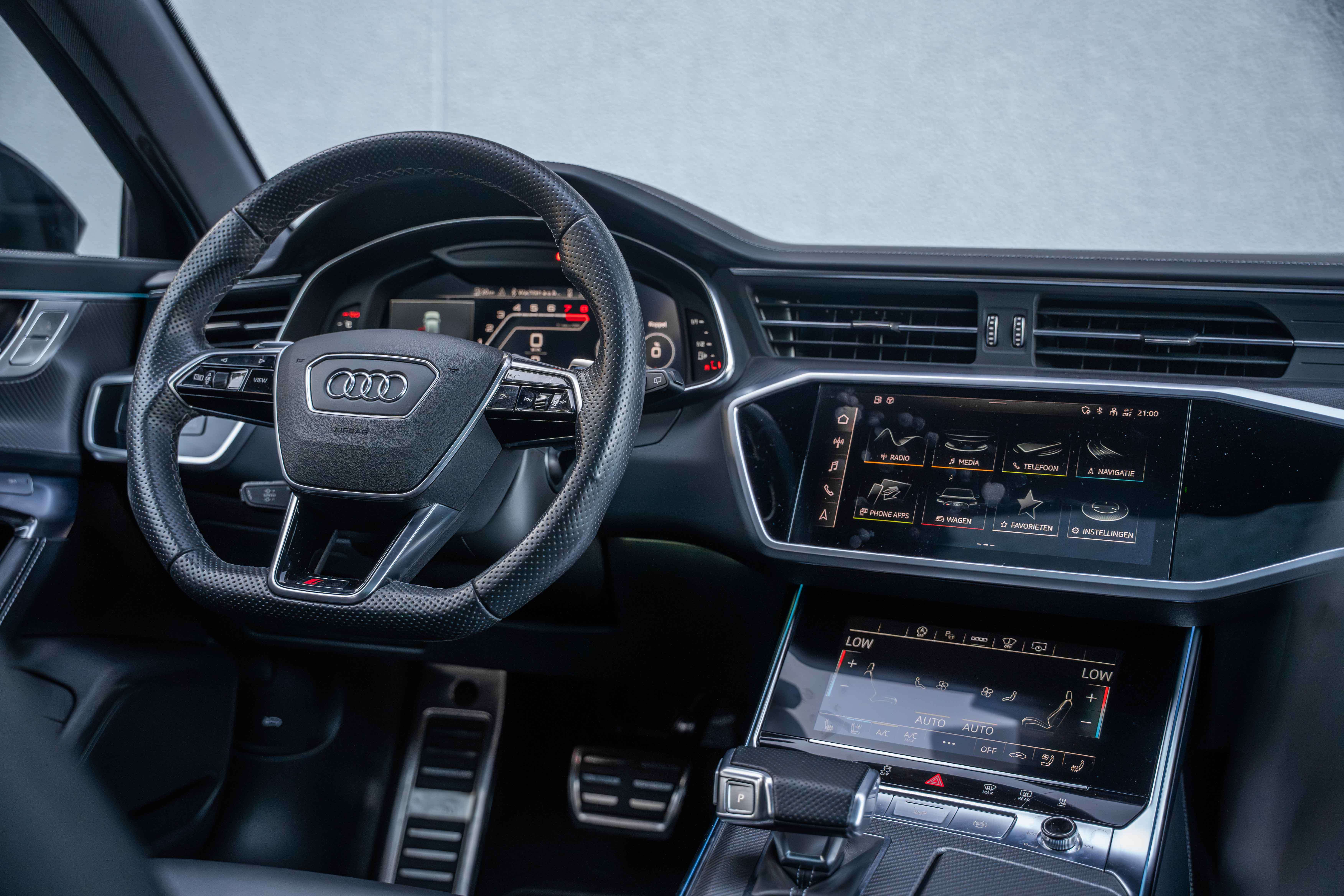 Audi RS6 Avant 4.0 TFSI DYNAMIC/NARDO/PANO/MATRIX/22"/HUD/ACC/B&O