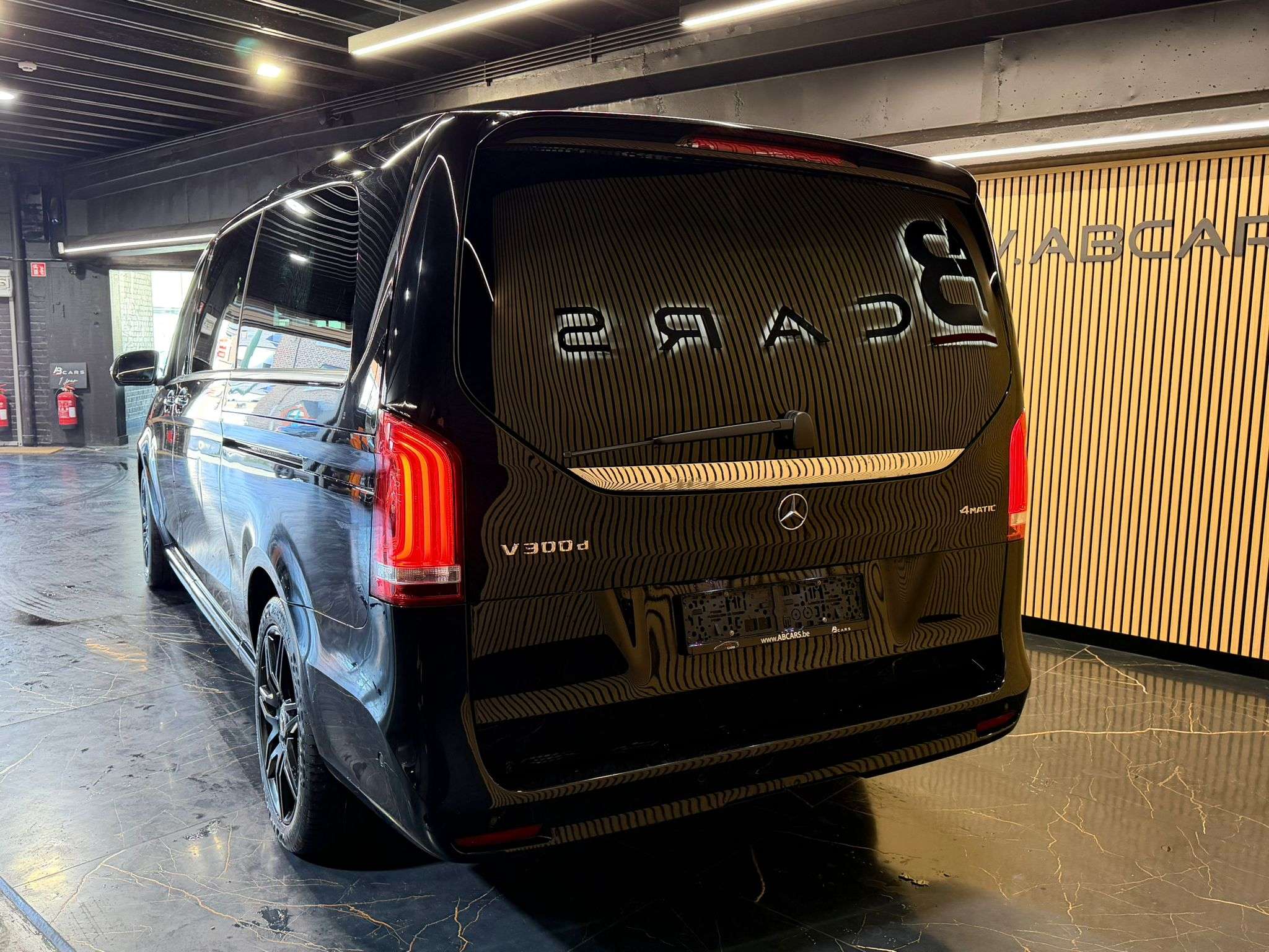 Mercedes-Benz V 300 d 4-Matic * VIP * PACK AMG - FULL OPTIONS *
