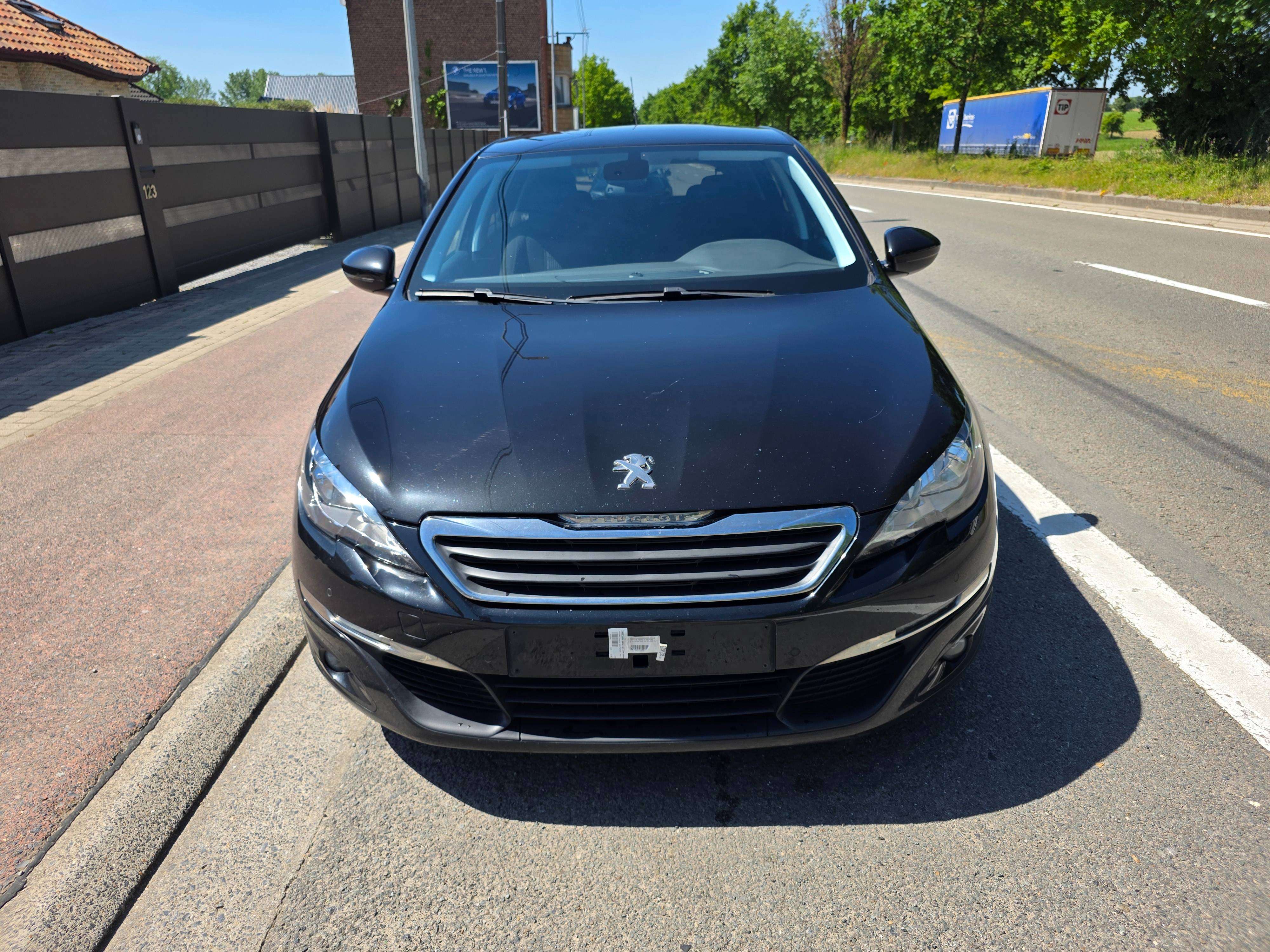 Peugeot 308 1.2 PureTech Style STT 1°EIG. IN ZEER GOEDE STAAT !!