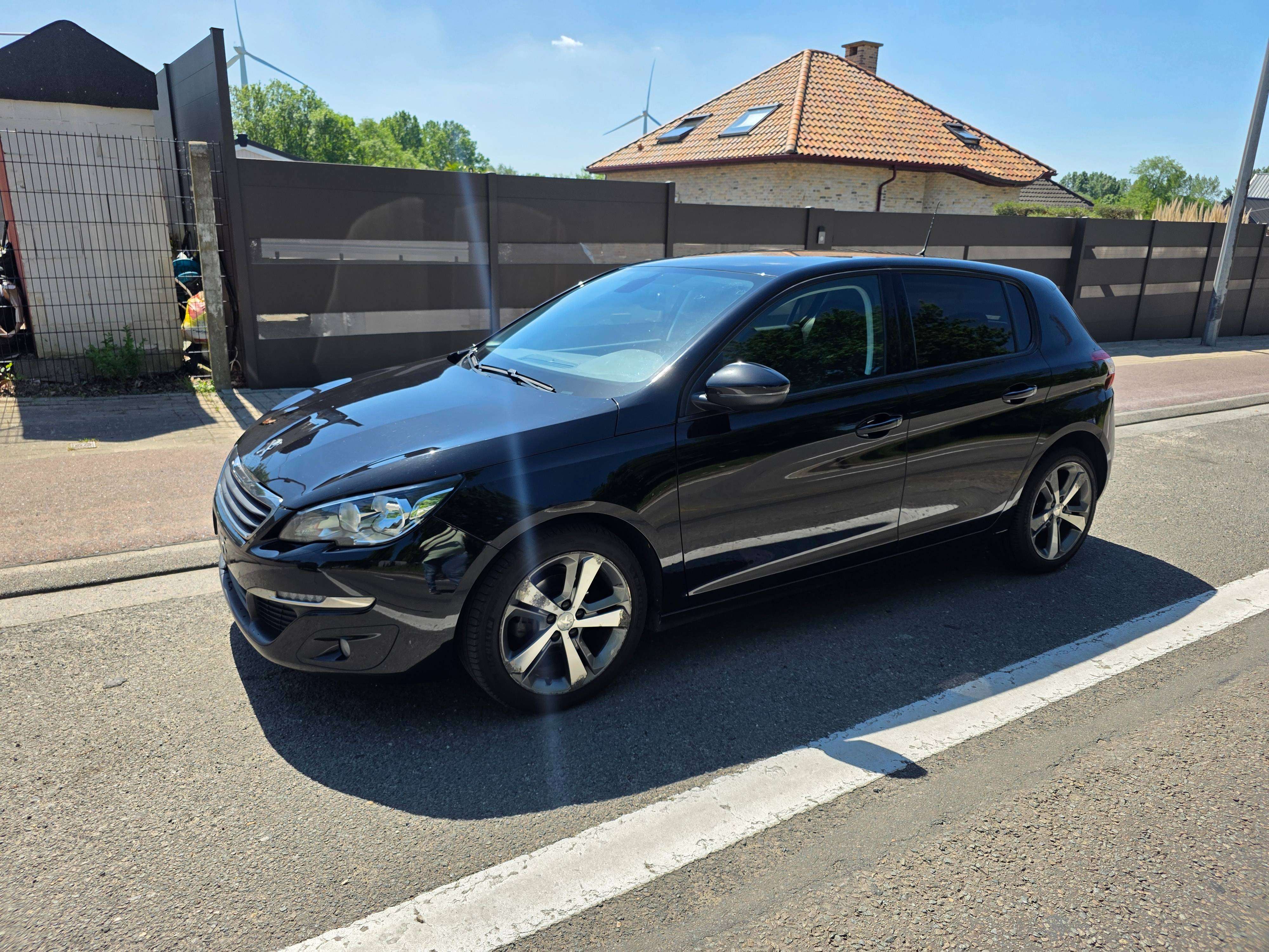 Peugeot 308 1.2 PureTech Style STT 1°EIG. IN ZEER GOEDE STAAT !!