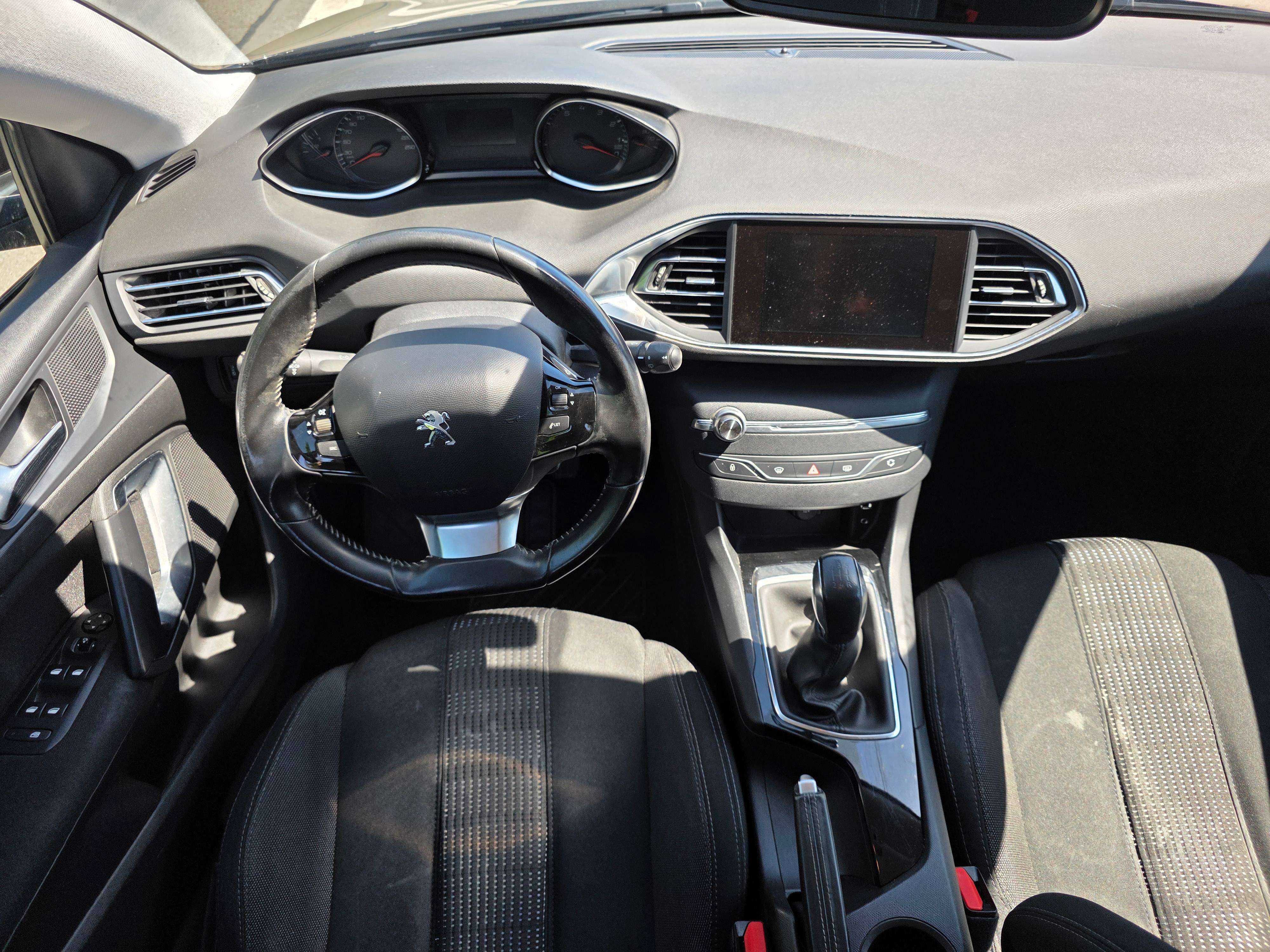 Peugeot 308 1.2 PureTech Style STT 1°EIG. IN ZEER GOEDE STAAT !!