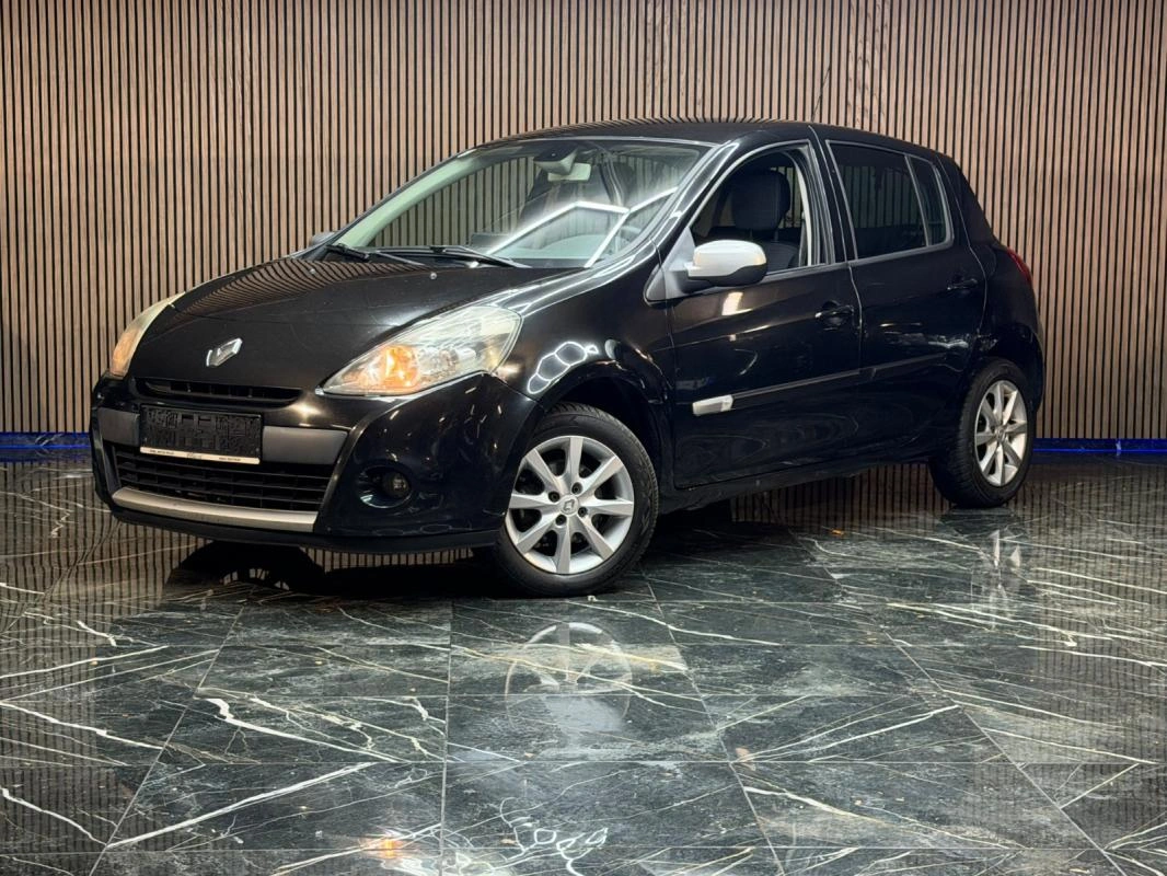 Renault Clio III dCi 75 eco2 TomTom Live