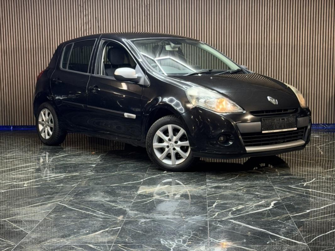 Renault Clio III dCi 75 eco2 TomTom Live