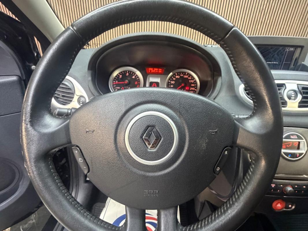 Renault Clio III dCi 75 eco2 TomTom Live