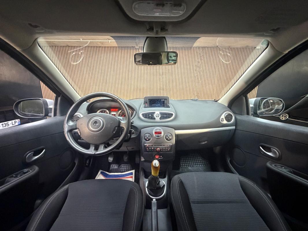 Renault Clio III dCi 75 eco2 TomTom Live