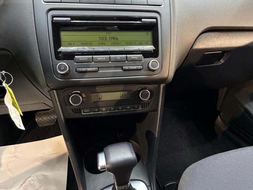 Volkswagen Polo 1.4 85 Confortline DSG7