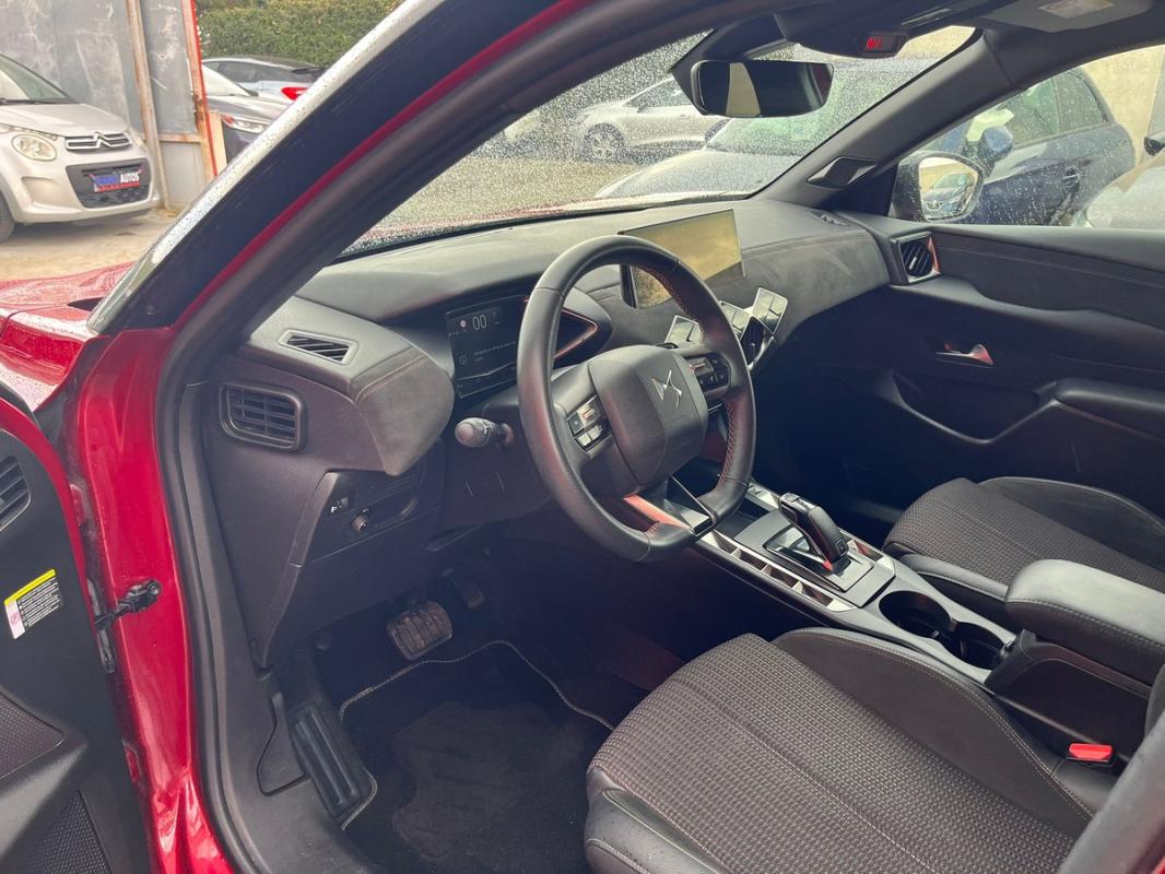 Ds 3 CBACK PERFORMANCE LINE 1.2L 131 CH ESSENCE - FULL OPTIONS | ENTIÈREMENT RÉVISÉE ET GARANTIE
