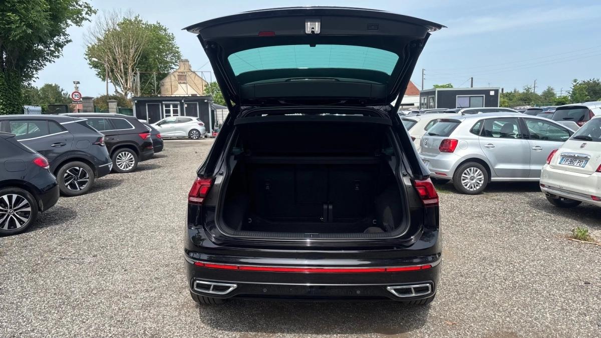 Volkswagen Tiguan 2.0 TDI 150 BLACK R-LINE DSG7 24166 Hors Taxes ( EXPORT ) an: 2023 1ère main