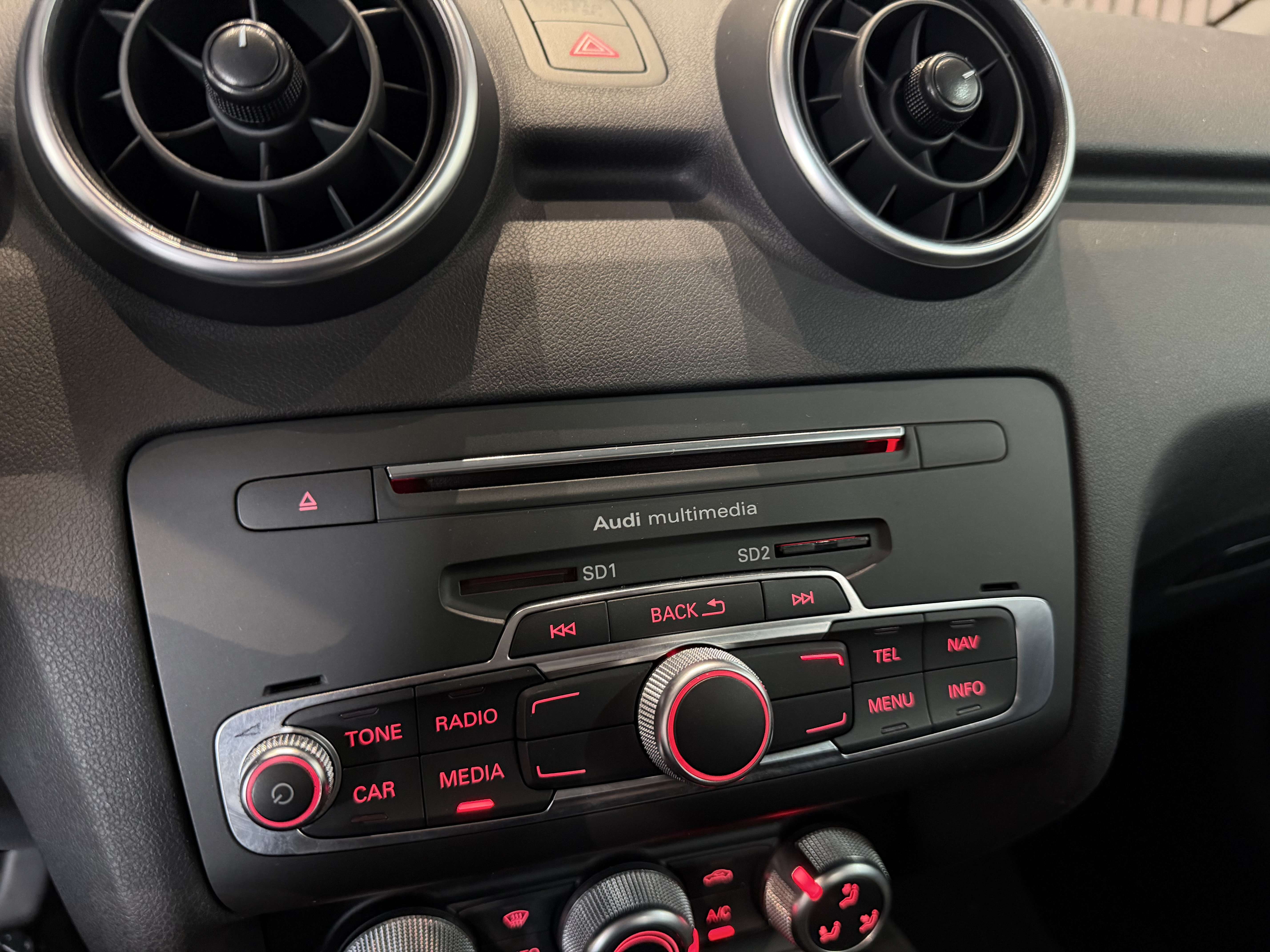 Audi A1 Sportback 1.0 TFSI - GARANTIE 12MOIS - 1ERPRO