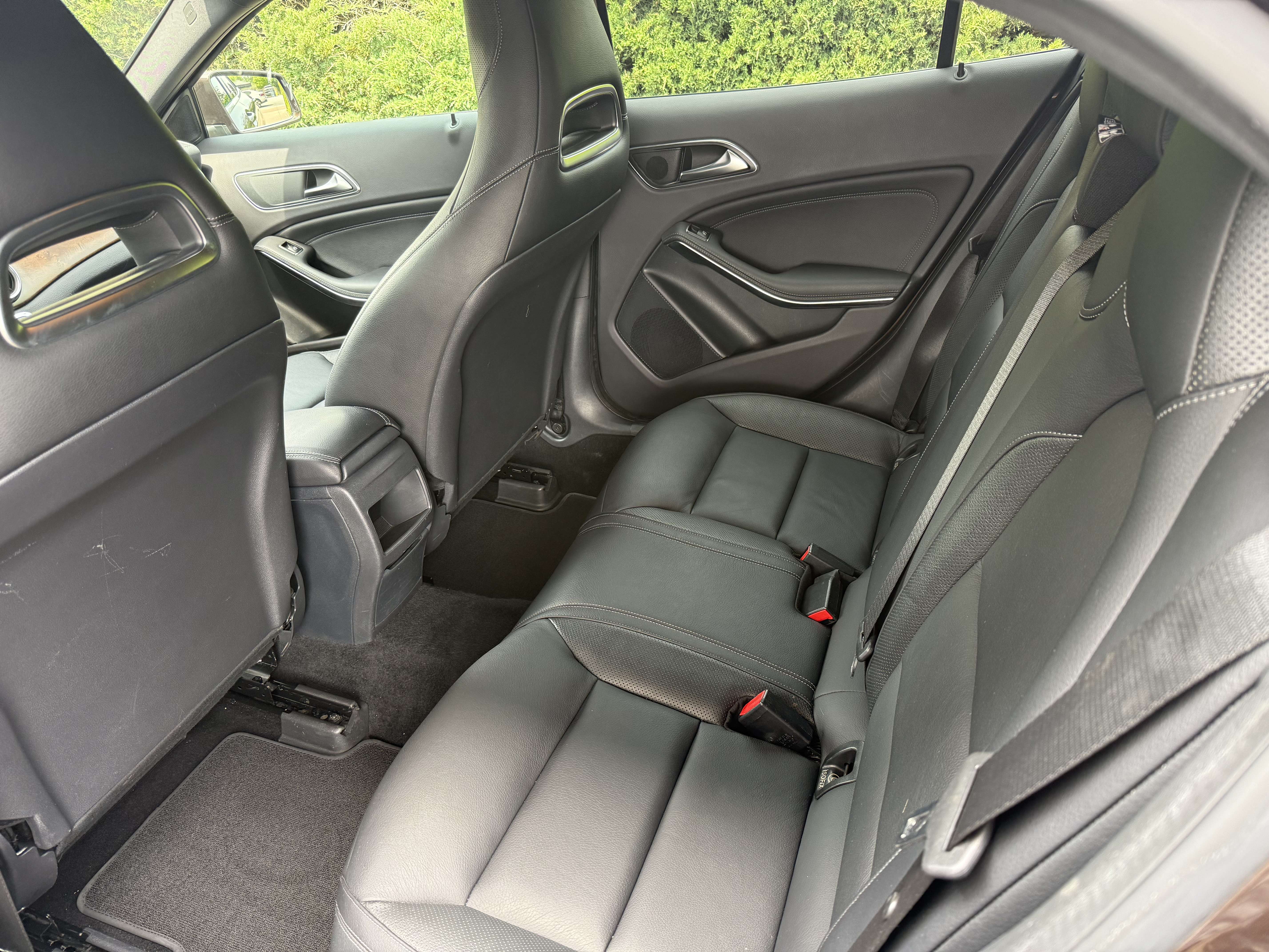 Mercedes-Benz GLA 200 d 4-Matic * XENON * LEDER * GPS * EURO 6