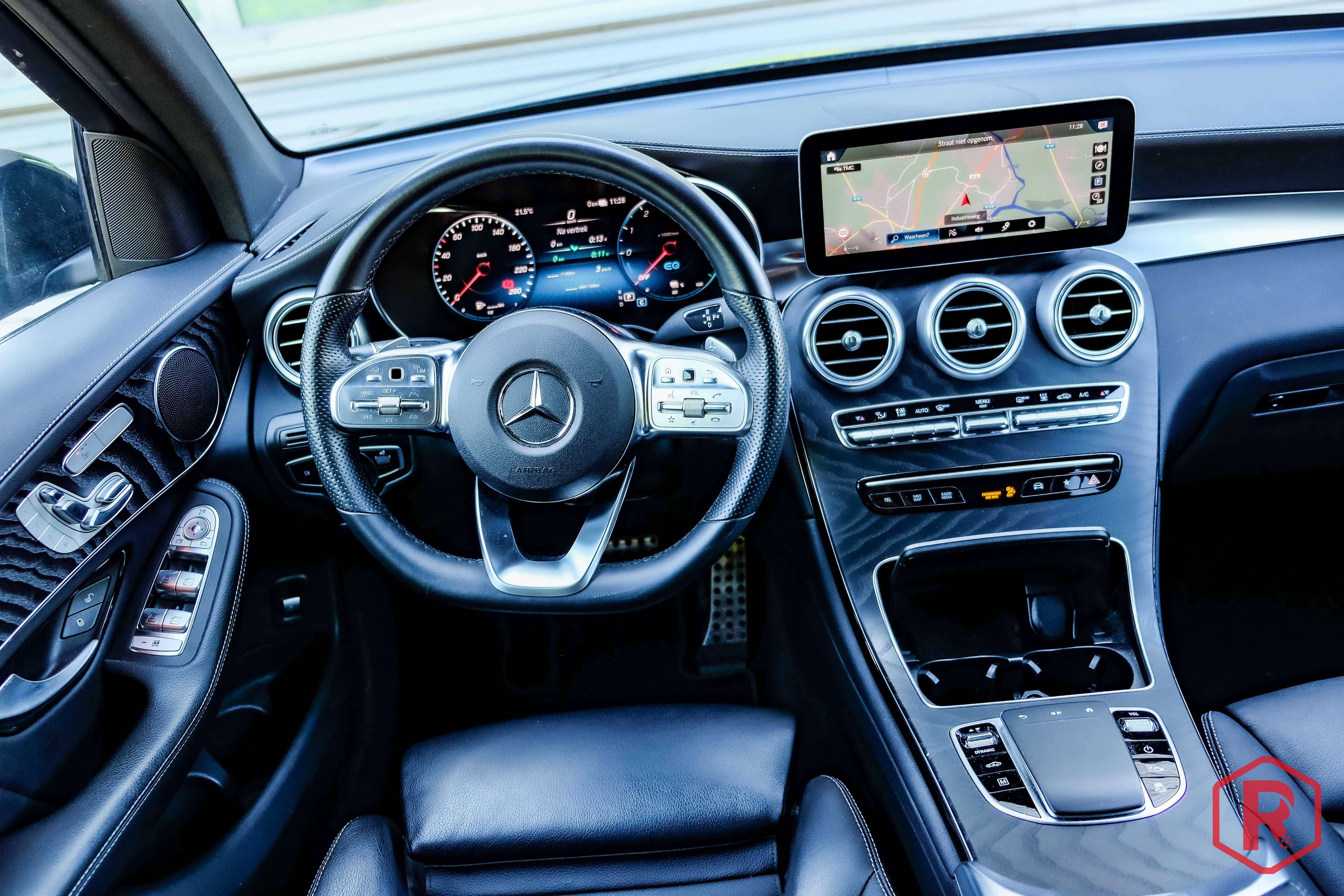 Mercedes-Benz GLC 300 de 4-Matic AMG Pano ACC PHEV Garantie