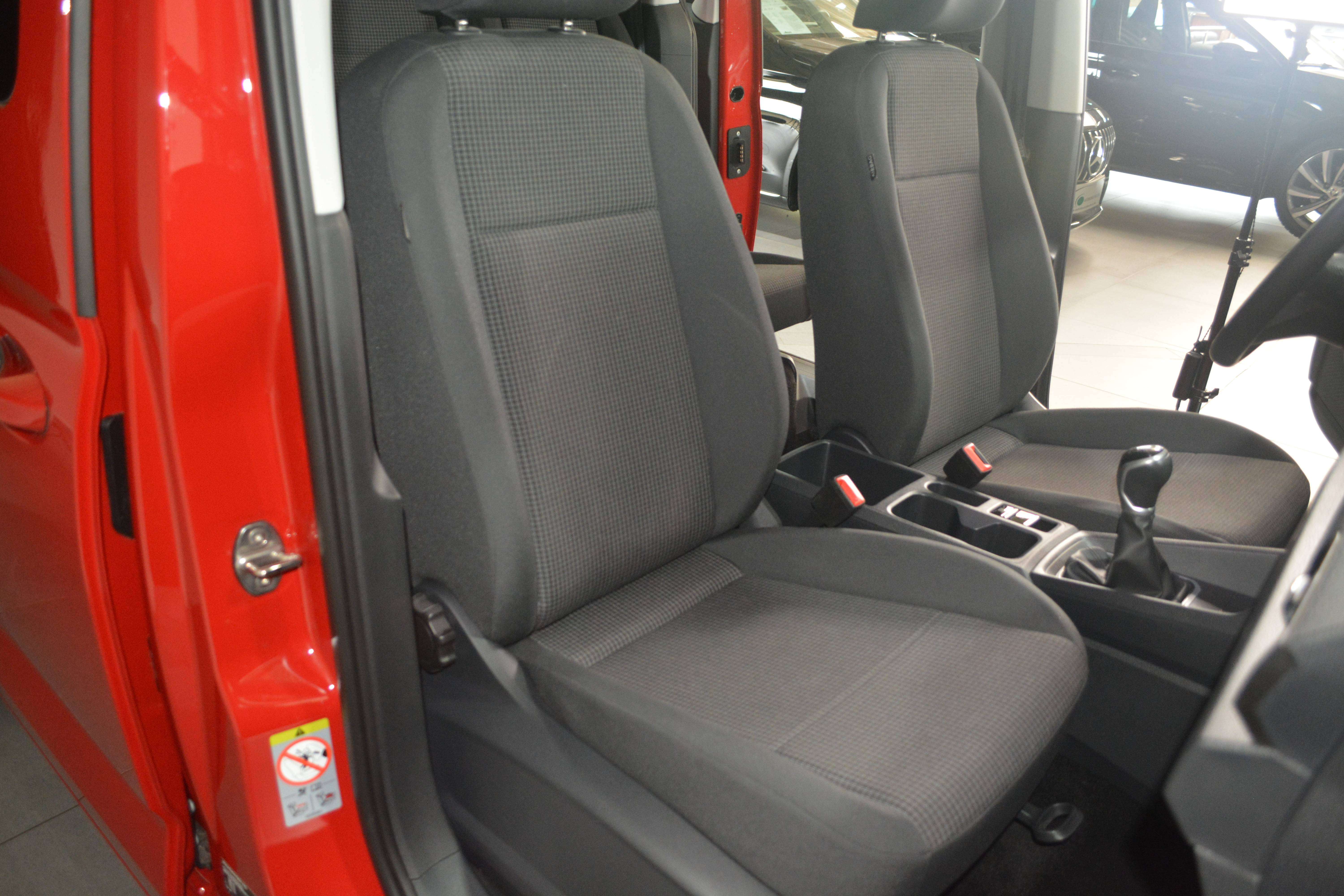 Volkswagen Caddy Caddy 1.5 TSI 5 zitpl. APPLE CAR-PLAY / FRONT ASSIST