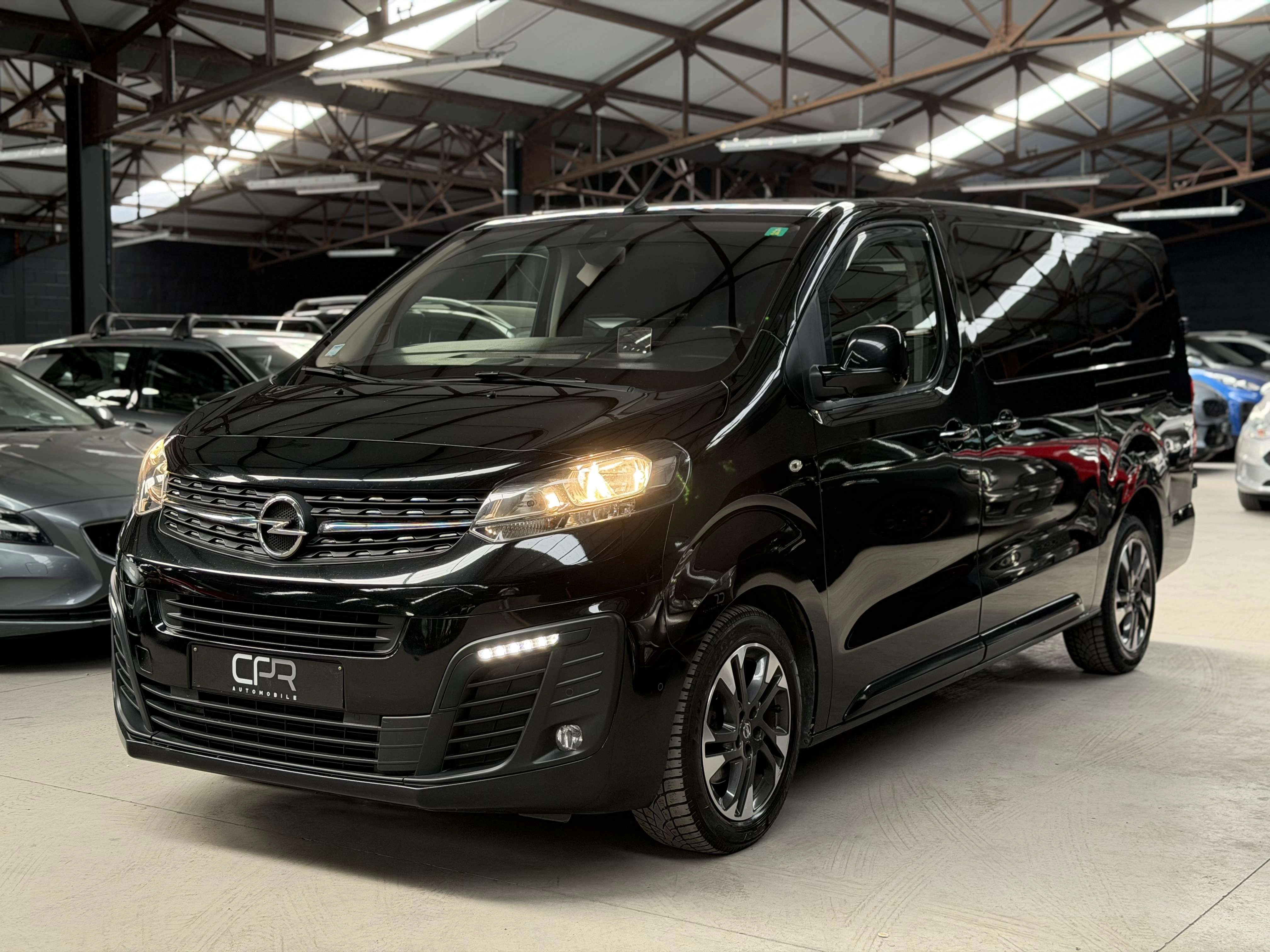 Opel Vivaro 2.0d * TVA * DOUBLE CABINE * 5 PLACES * GPS * CRUI