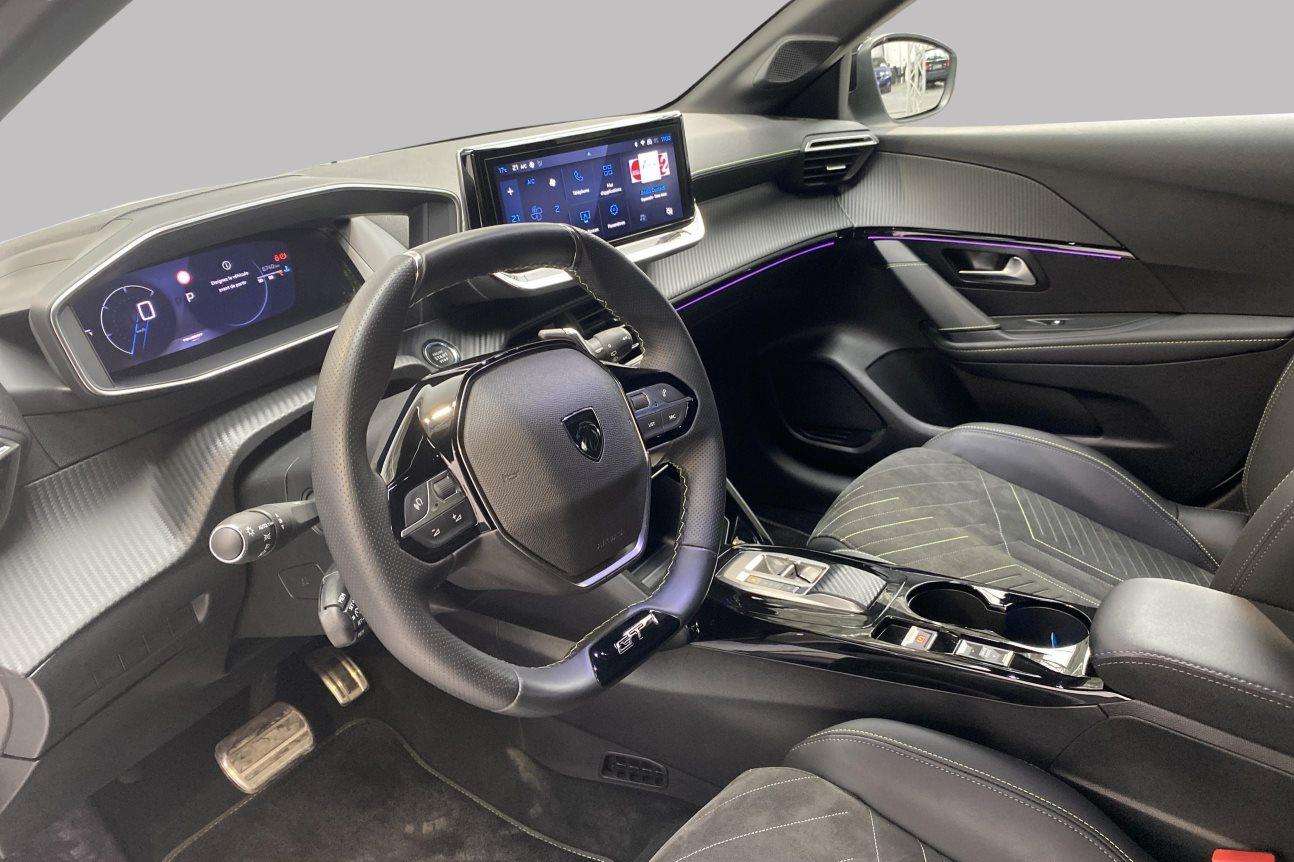 Peugeot 208 GT * Visio Park & CarPlay