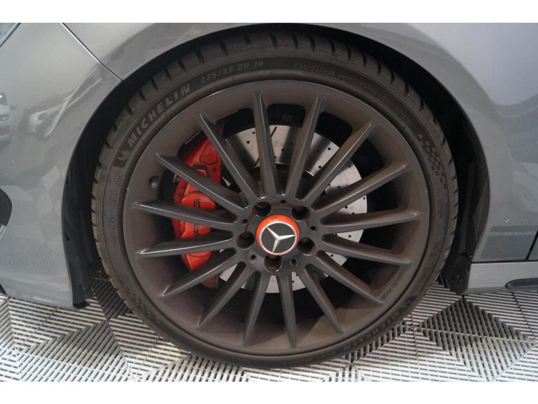 Mercedes-Benz Cla 45 - BV Speedshift DCT BM 117 AMG Edition 1 4-Matic PHASE Entretien Mercedes