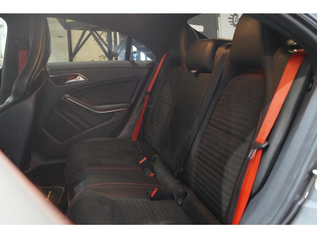 Mercedes-Benz Cla 45 - BV Speedshift DCT BM 117 AMG Edition 1 4-Matic PHASE Entretien Mercedes