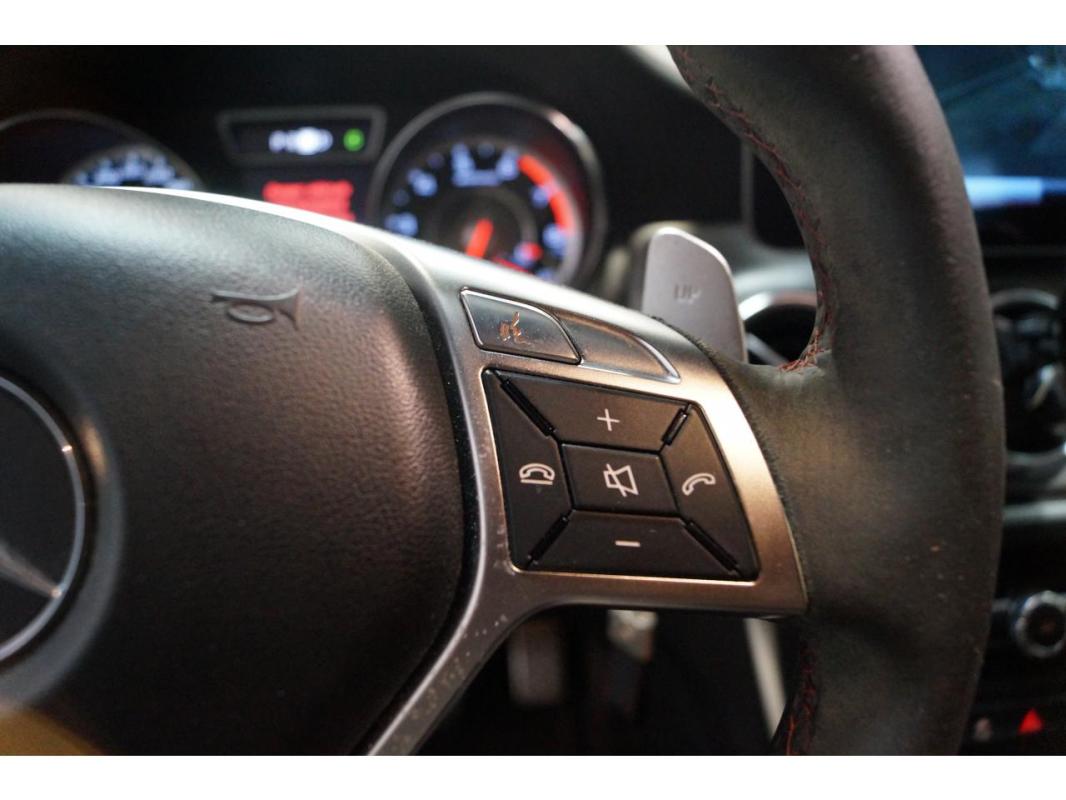 Mercedes-Benz Cla 45 - BV Speedshift DCT BM 117 AMG Edition 1 4-Matic PHASE Entretien Mercedes