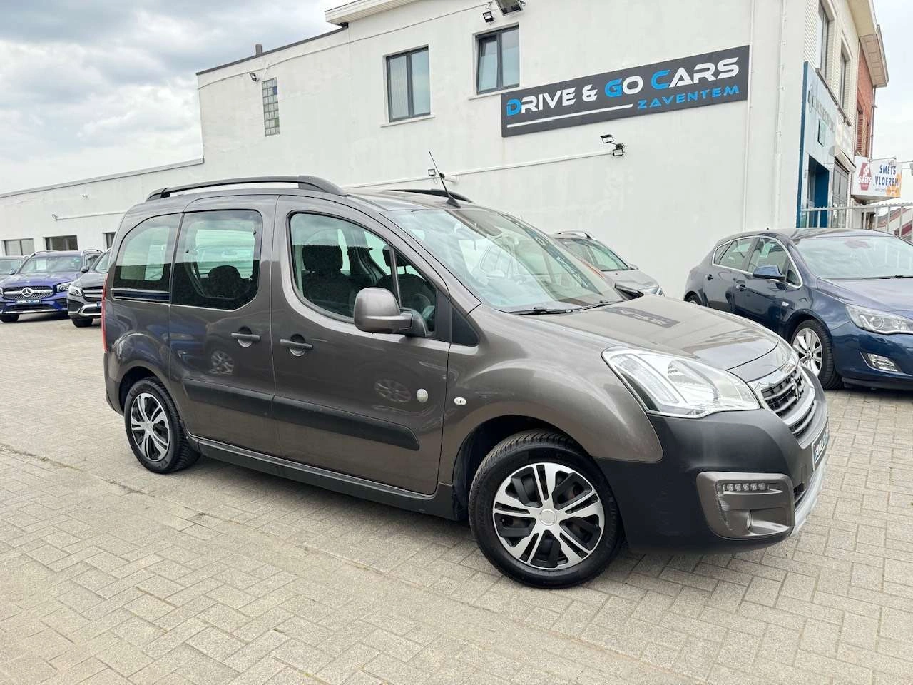 Peugeot Partner Outdoor 1.6 BlueHDi - 99PK - Camera - Navi