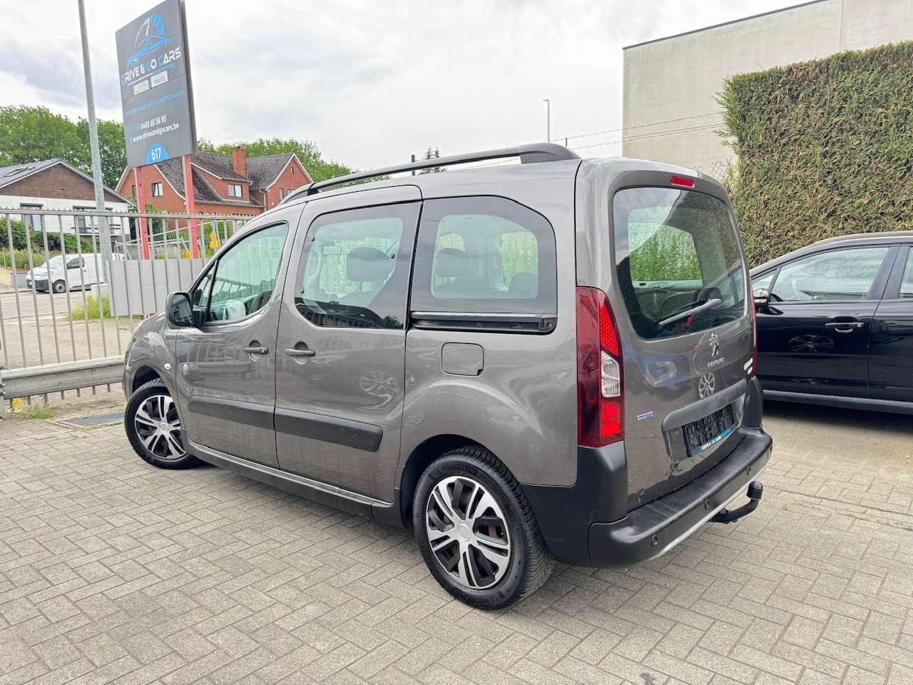 Peugeot Partner Outdoor 1.6 BlueHDi - 99PK - Camera - Navi