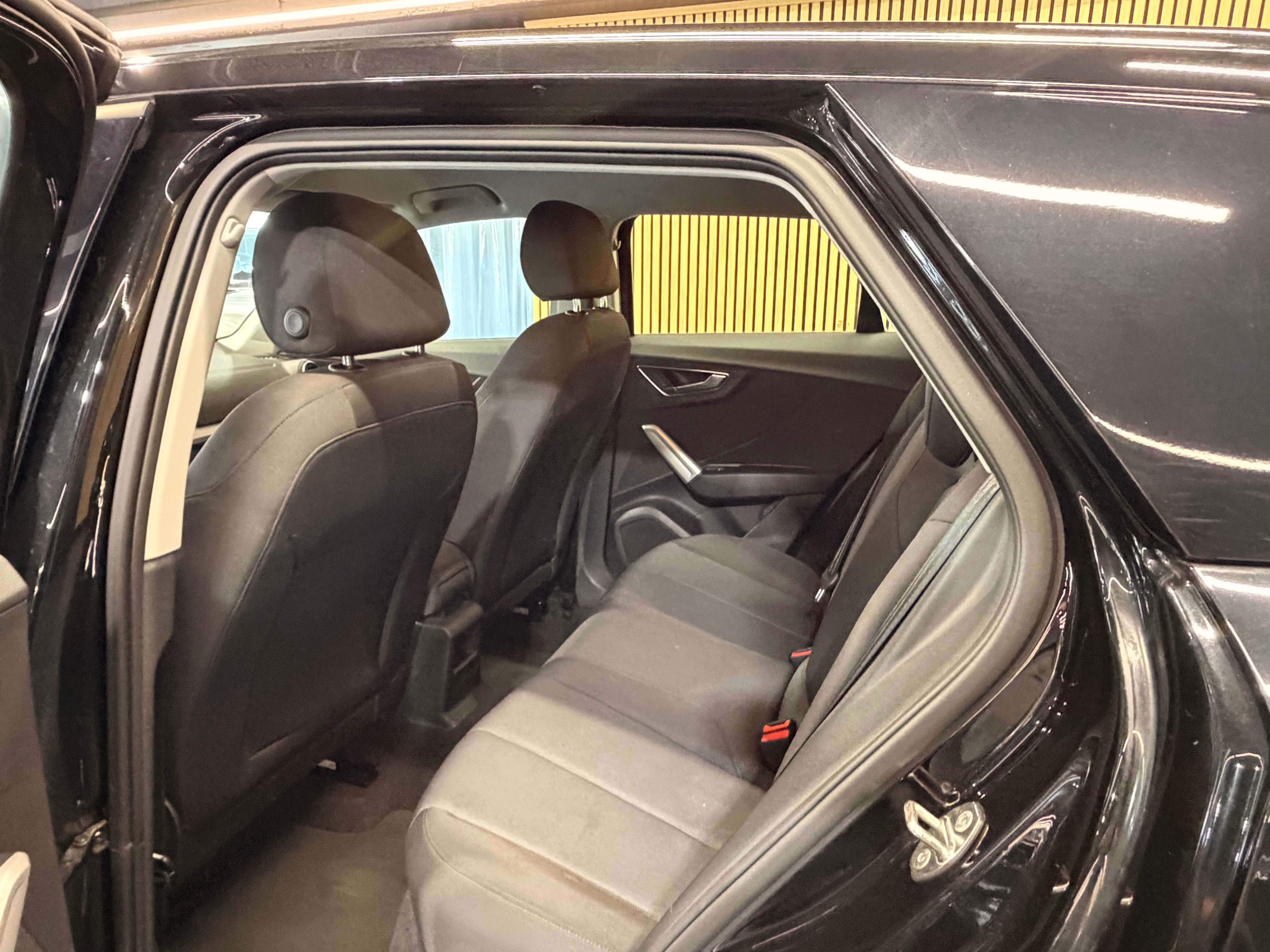 Audi Q2 30 TFSI Sport * GARANTIE 12 MOIS * 1er prop *