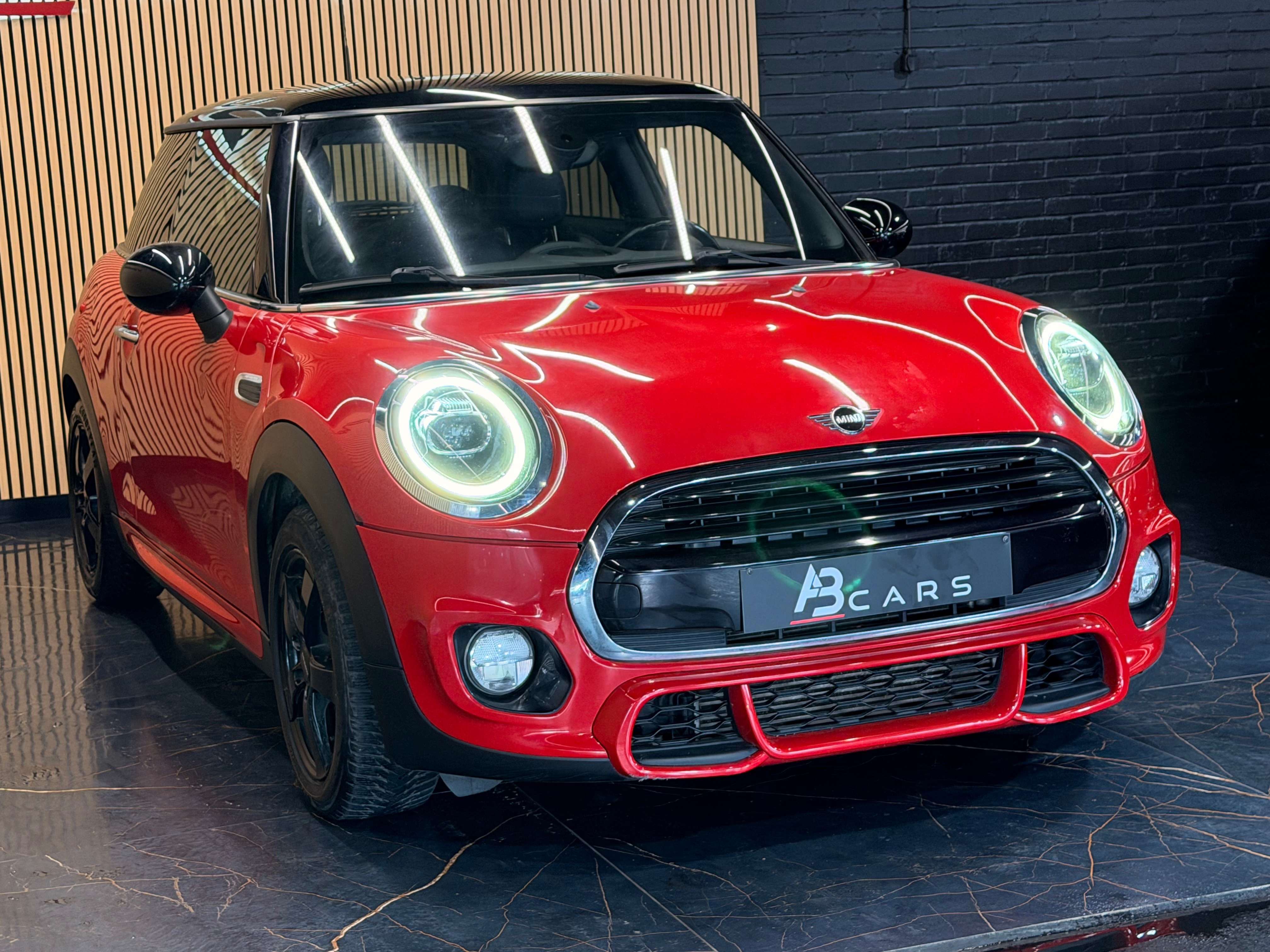 MINI Cooper 1.5i * PACK JCW - JOHN COOPER WORKS * GAR 12 MOIS *