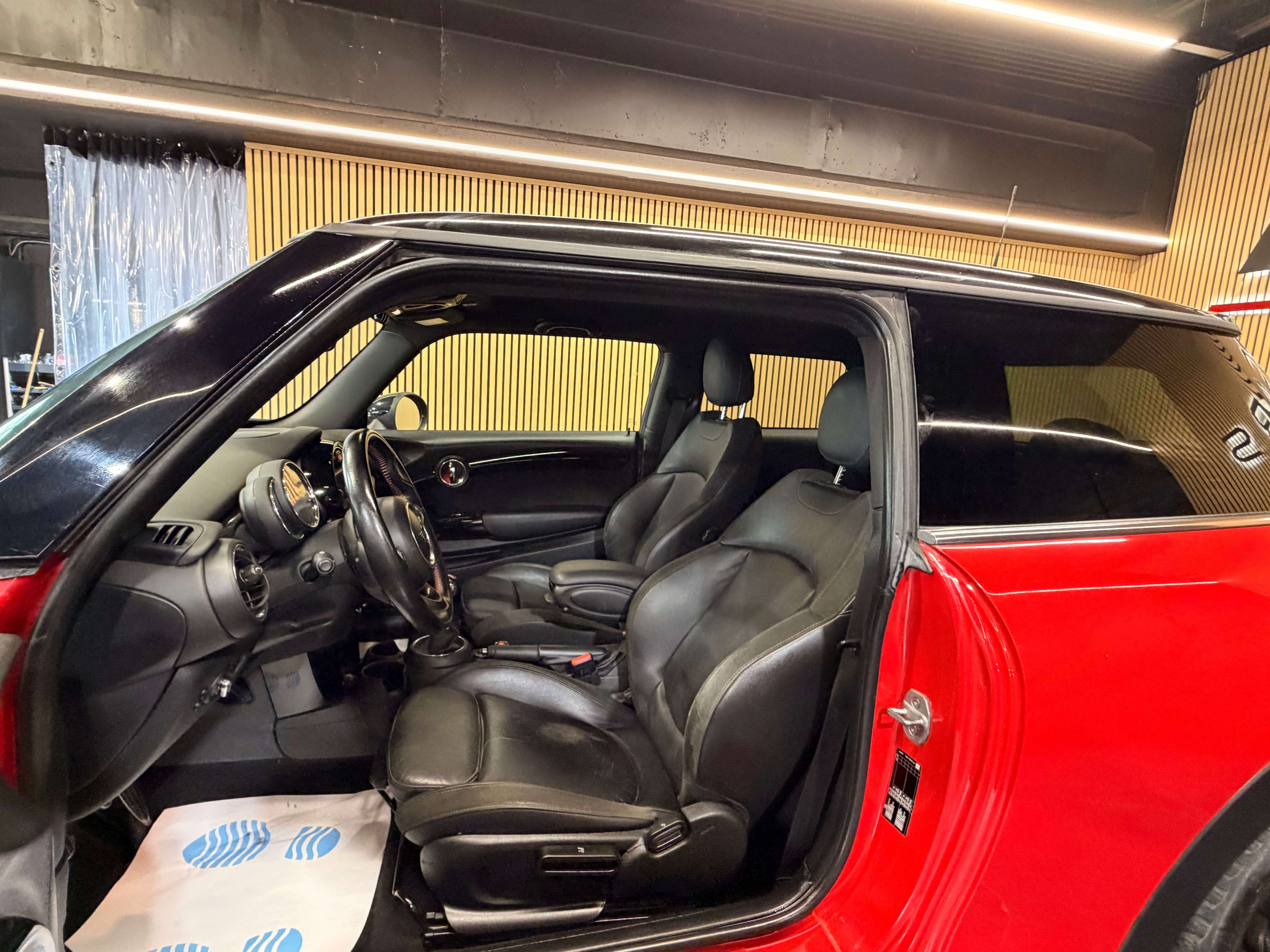 MINI Cooper 1.5i * PACK JCW - JOHN COOPER WORKS * GAR 12 MOIS *