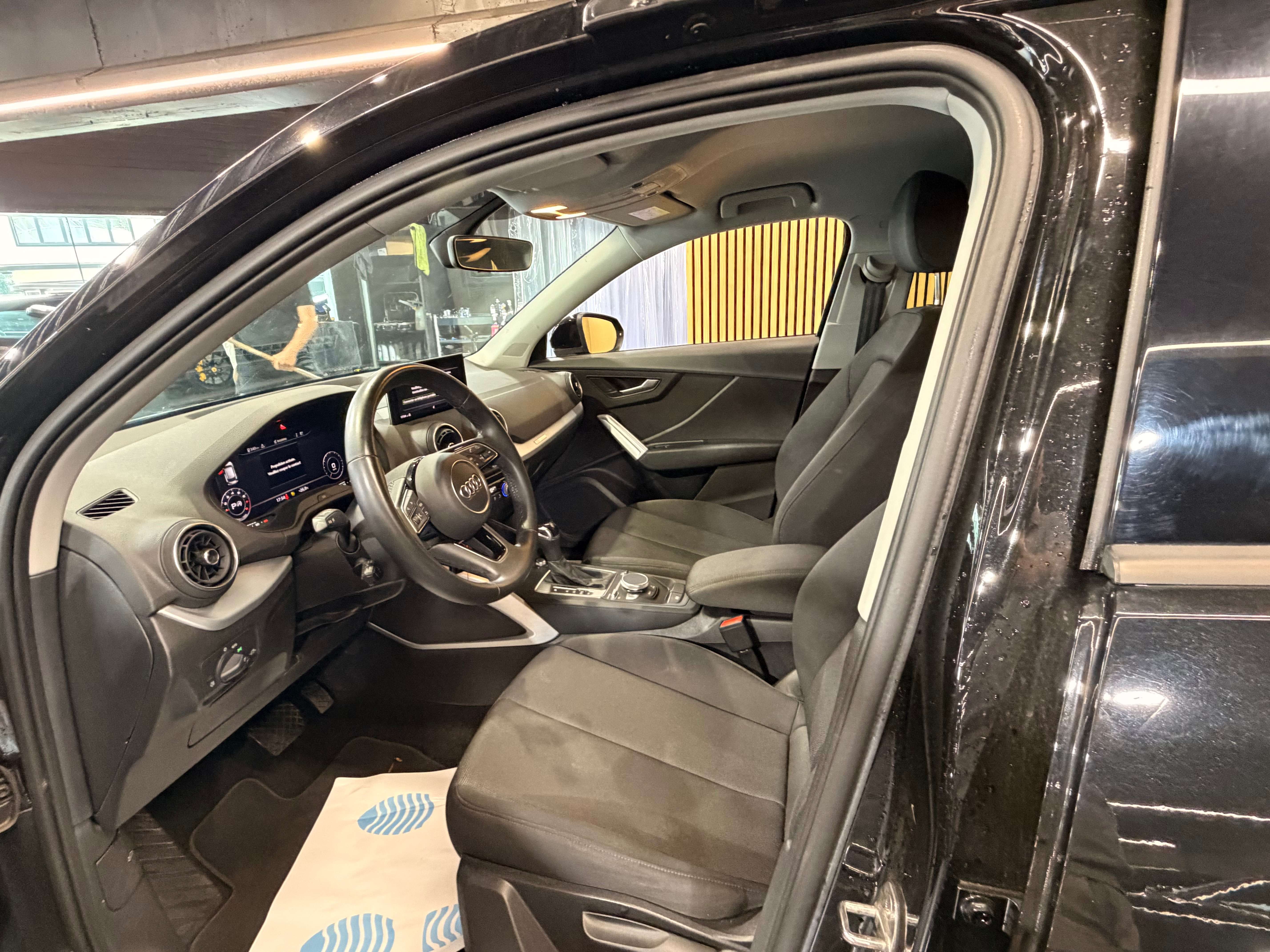 Audi Q2 35 TFSI S line S tronic * COCKPIT * GARANTIE 12 MOIS * 1ER PROP