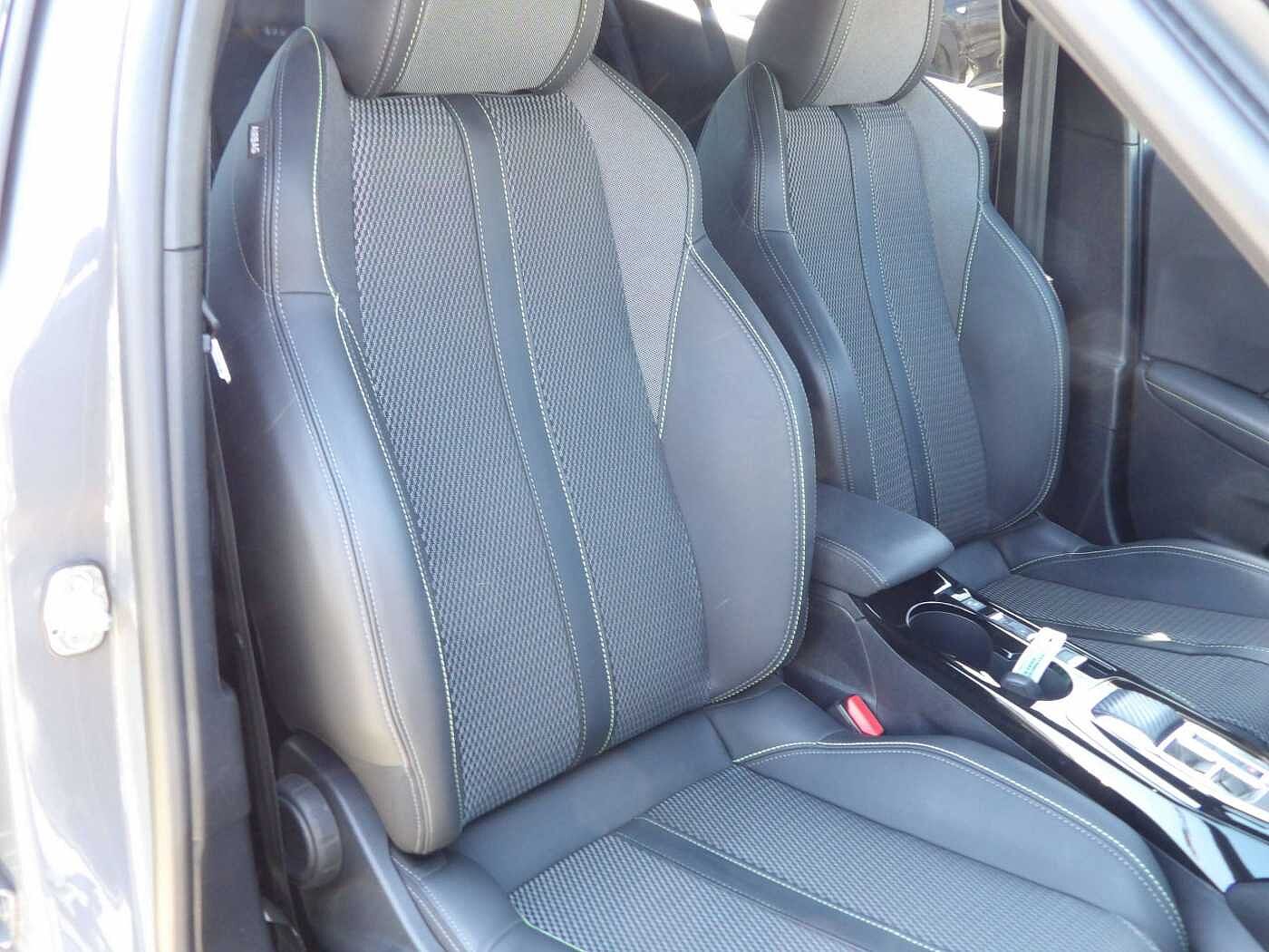 Peugeot 2008 2008 1.2 PureTech GT Line
