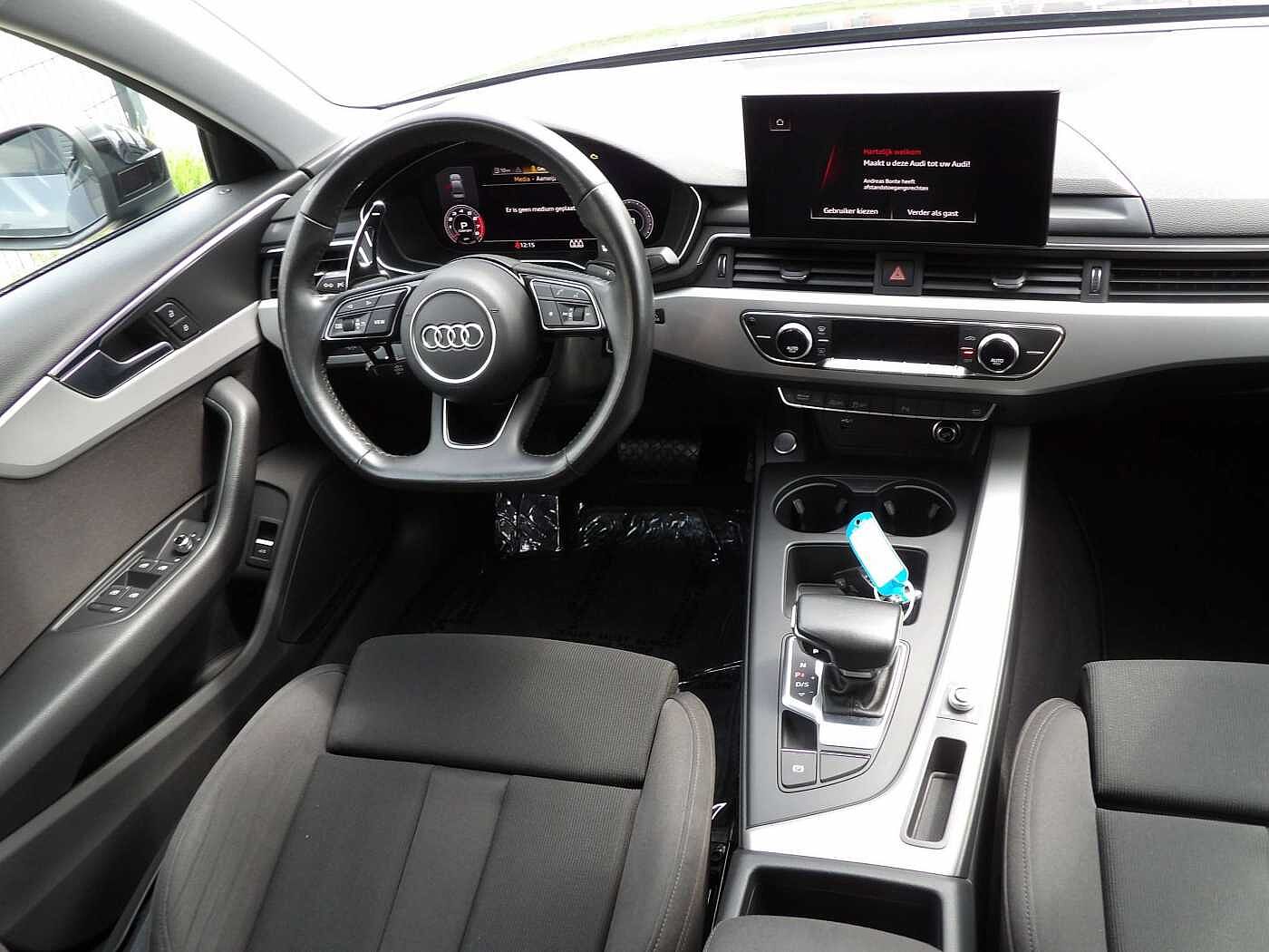 Audi A4 A4 35 TFSI S line S tronic