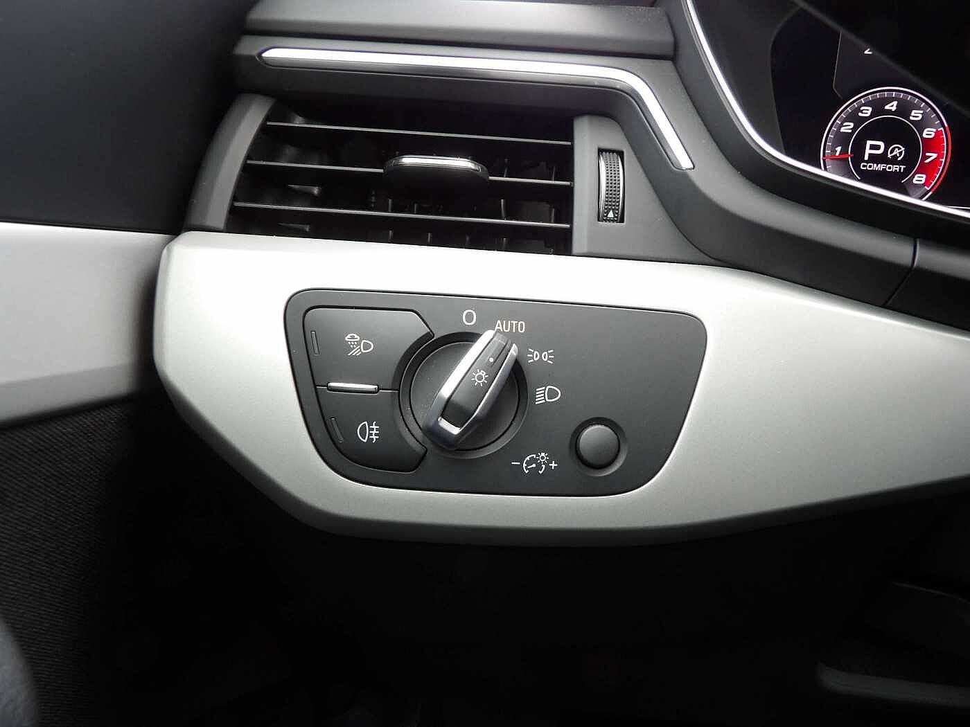 Audi A4 A4 35 TFSI S line S tronic