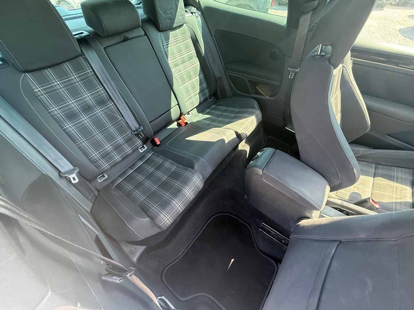 Volkswagen GOLF VI 2.0 TDI 170CH FAP GTD DSG6 3P