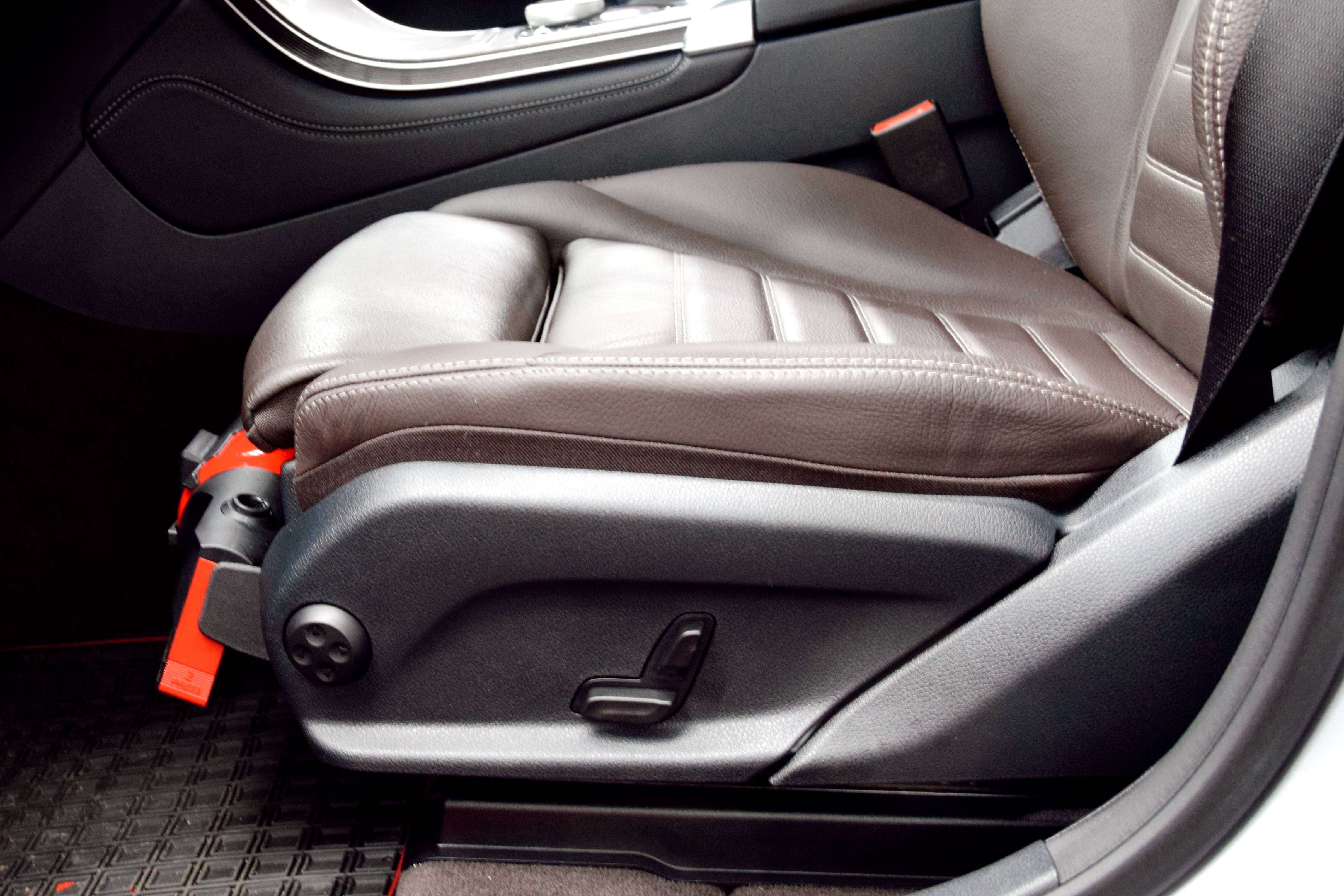 Mercedes-Benz GLC 220 GLC 220 d 4-Matic Launch Edition