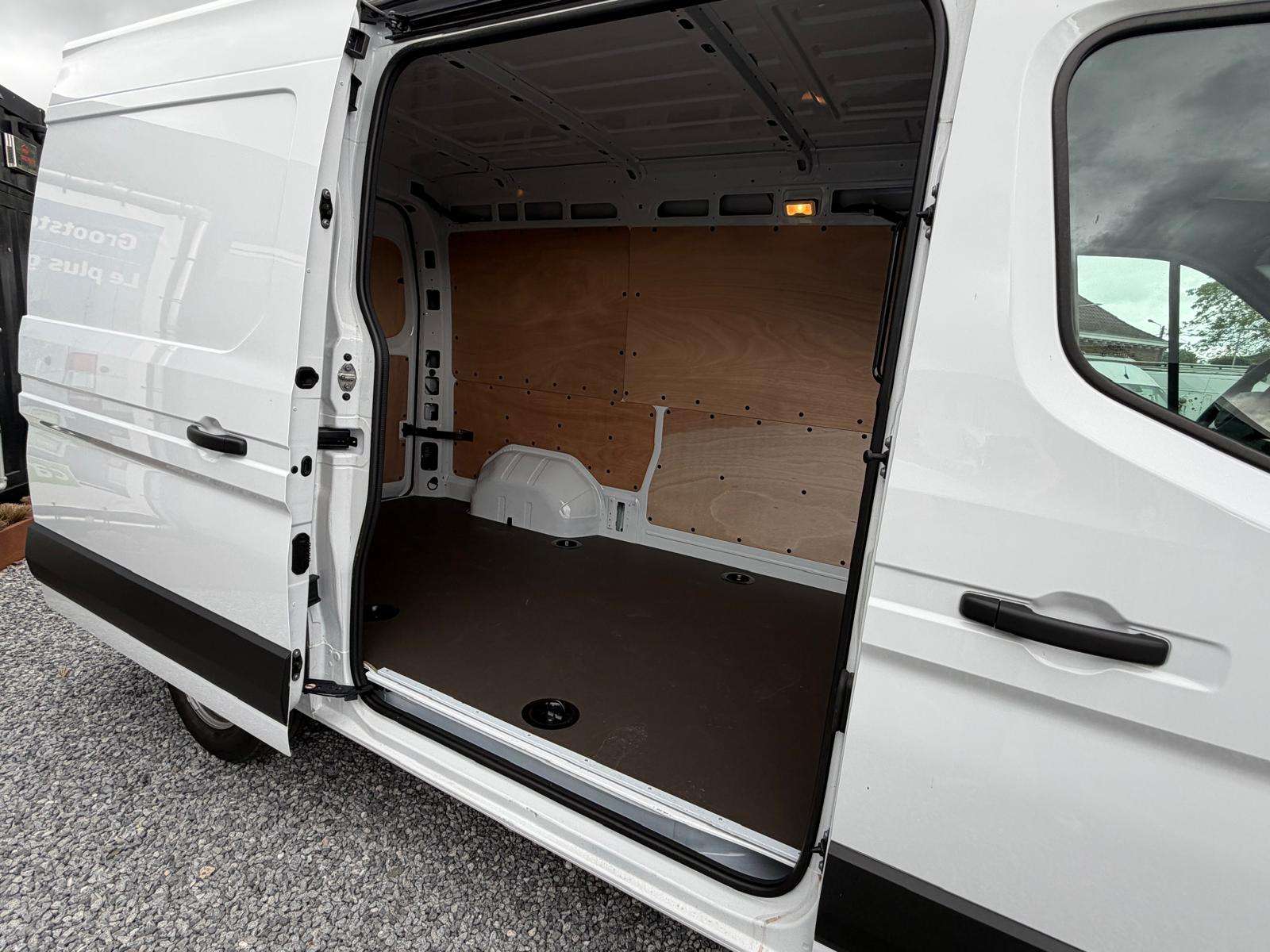 Renault Master T35 2.0 dCi 150 L2H2 Advance inclusief aankleding