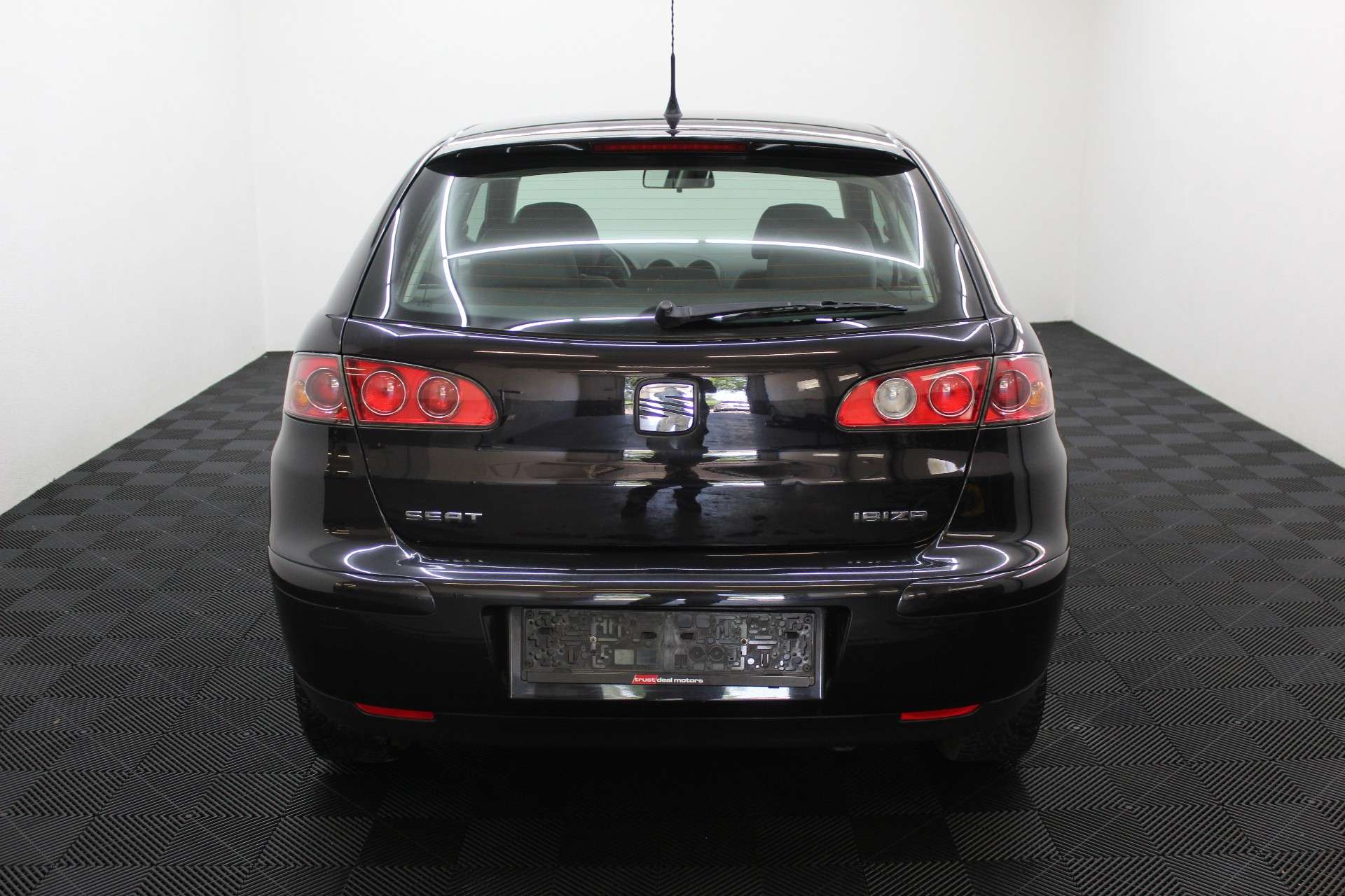 SEAT Ibiza Ibiza 1.4i 16v Stylance * Boite Auto * Garantie *