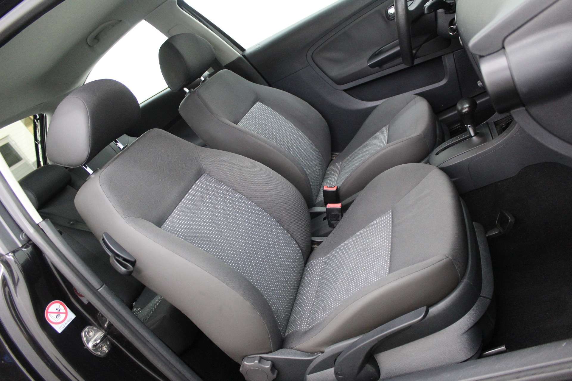 SEAT Ibiza Ibiza 1.4i 16v Stylance * Boite Auto * Garantie *
